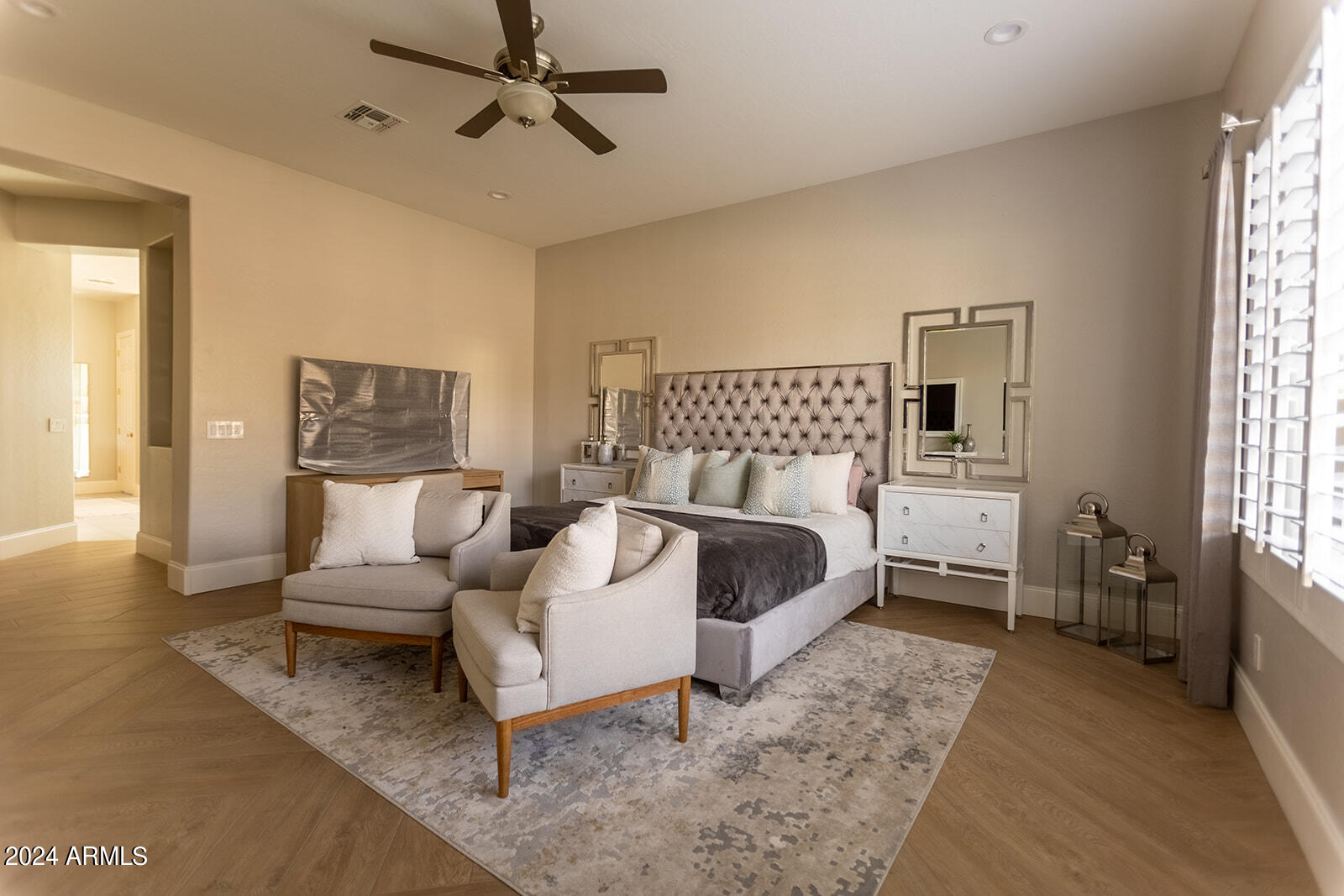 3064 E LOWELL Avenue