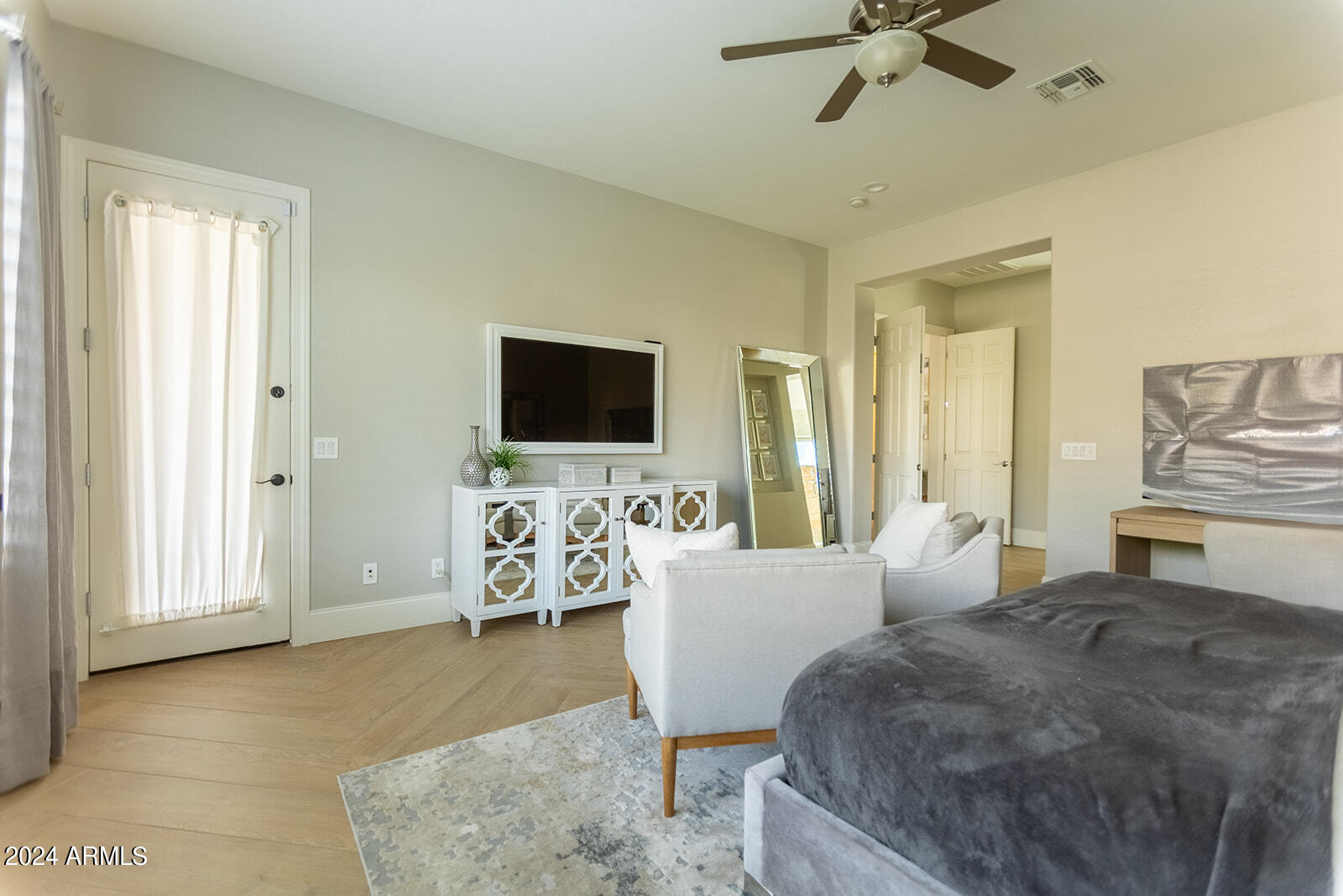 3064 E LOWELL Avenue