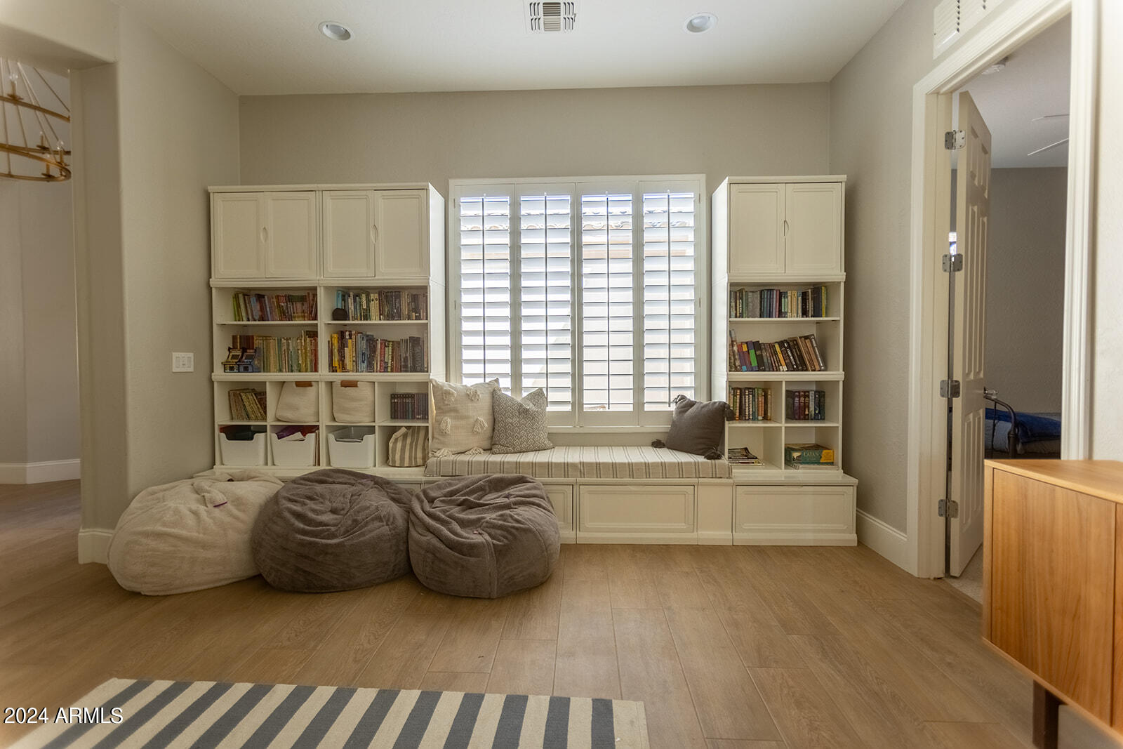 3064 E LOWELL Avenue