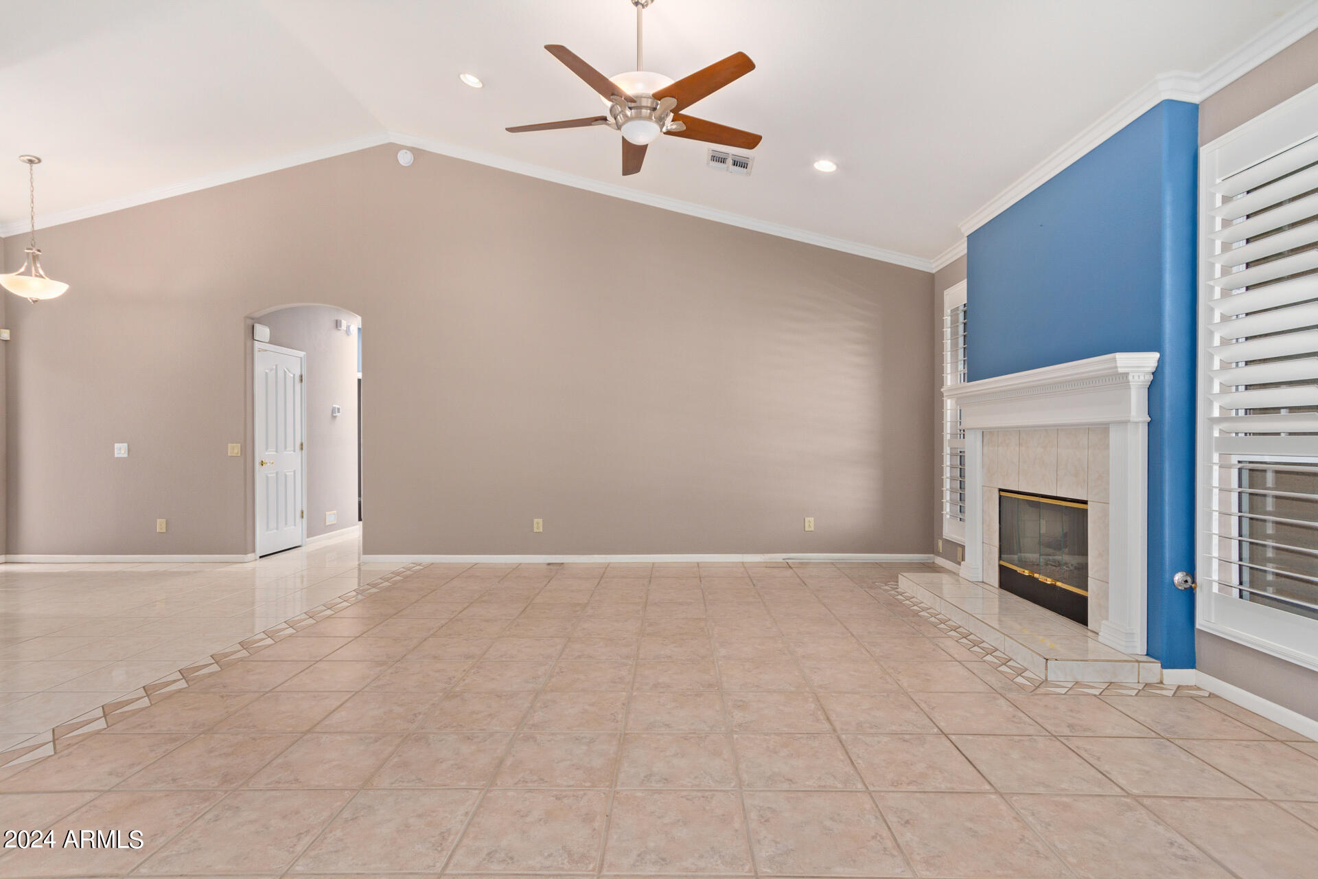 10306 E COOPERS HAWK Drive