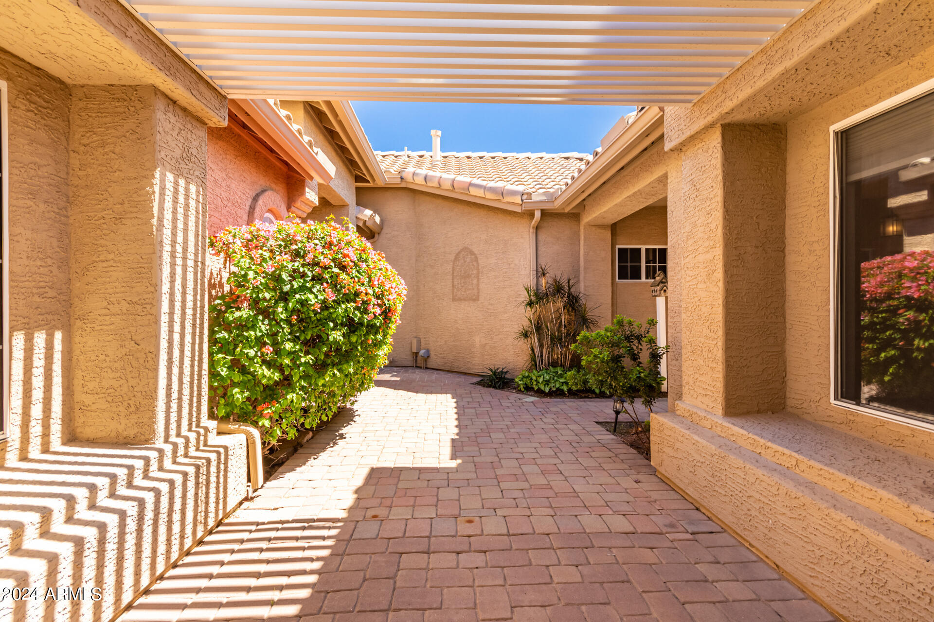 10306 E COOPERS HAWK Drive