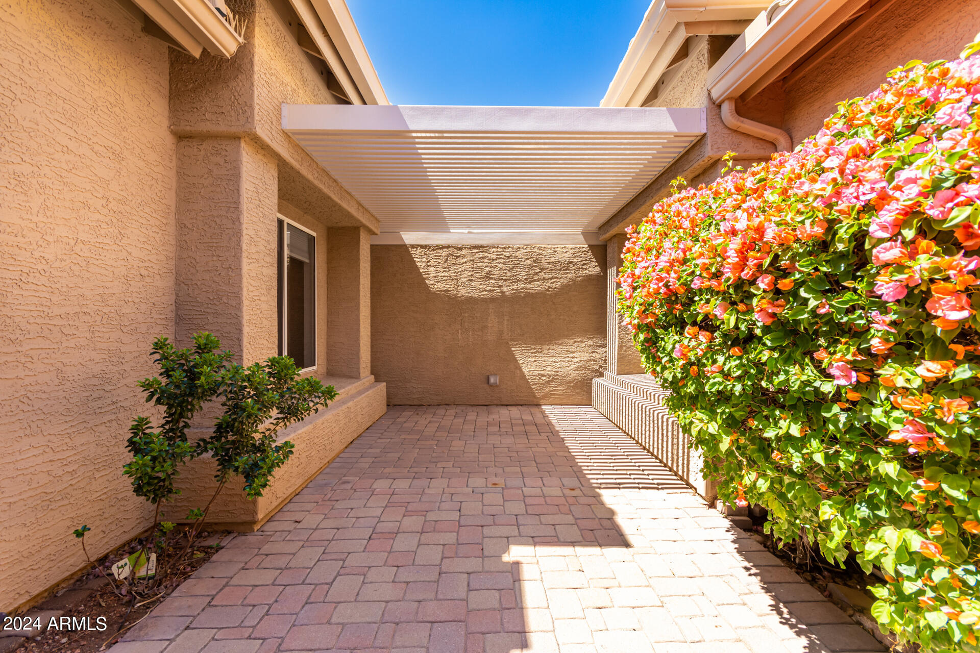 10306 E COOPERS HAWK Drive