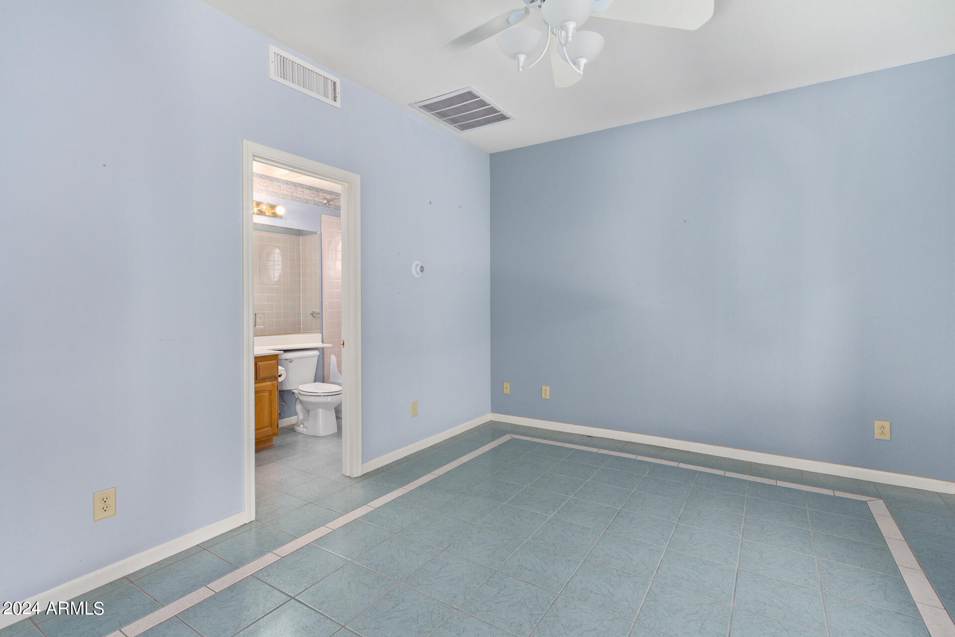 10306 E COOPERS HAWK Drive