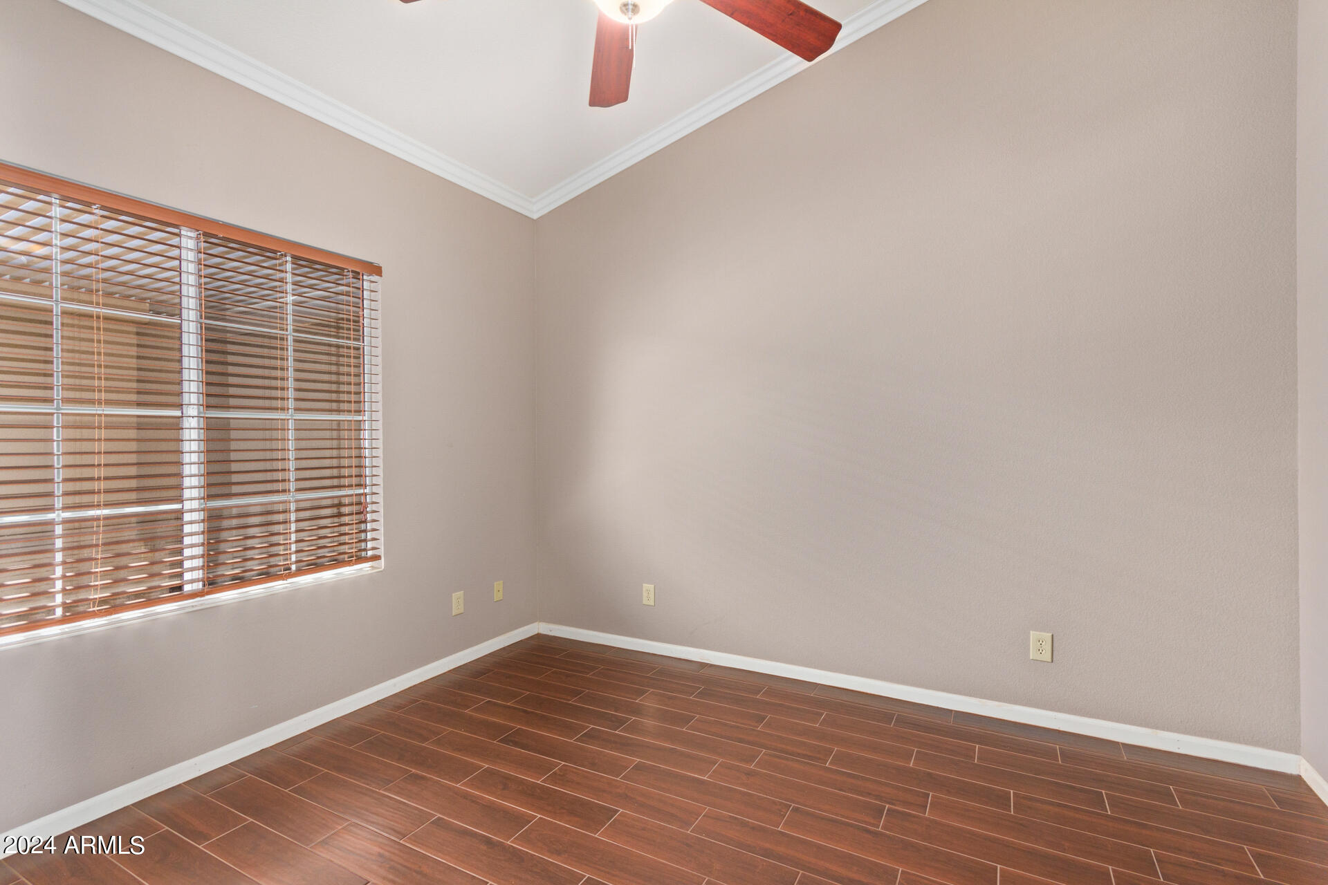 10306 E COOPERS HAWK Drive