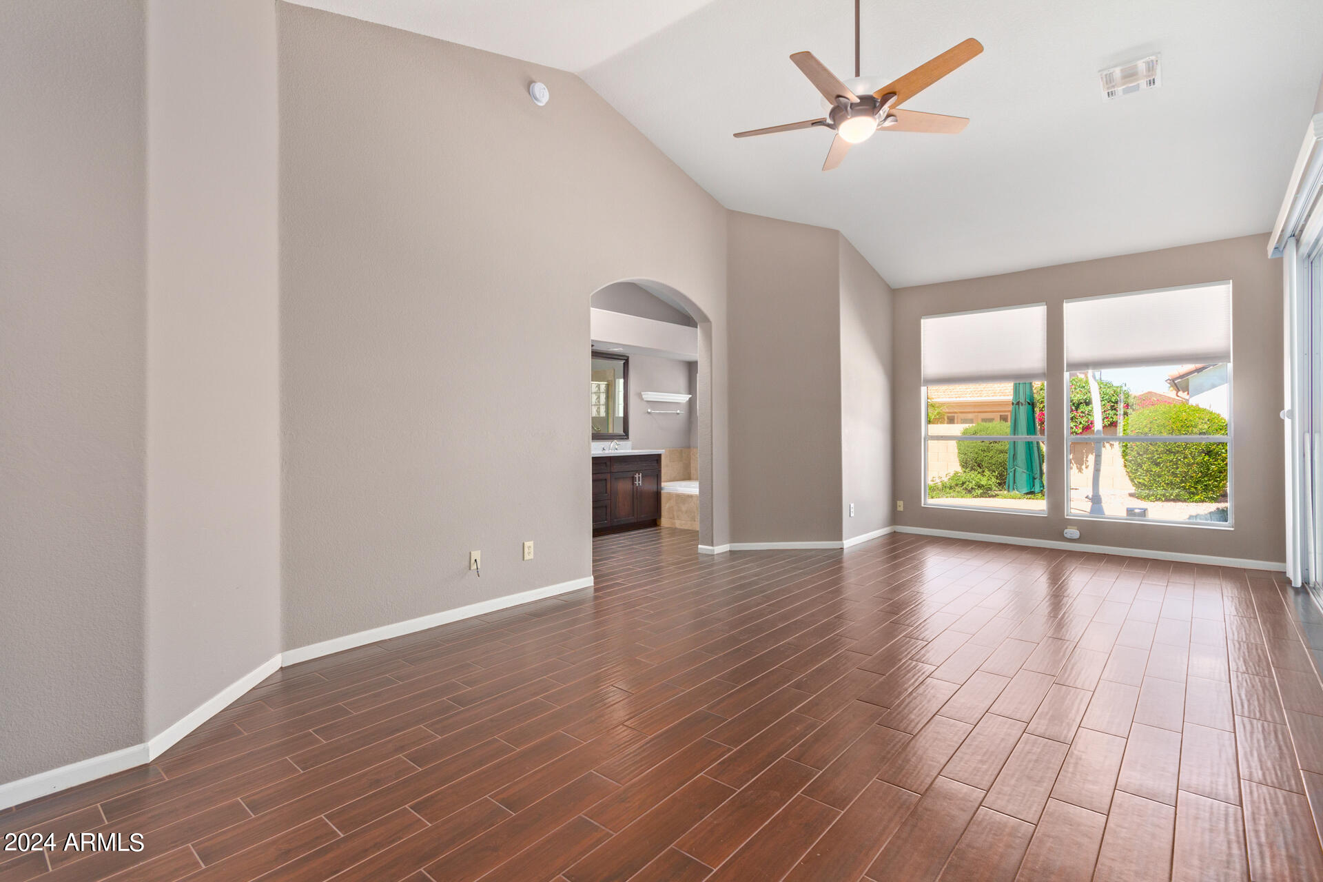 10306 E COOPERS HAWK Drive