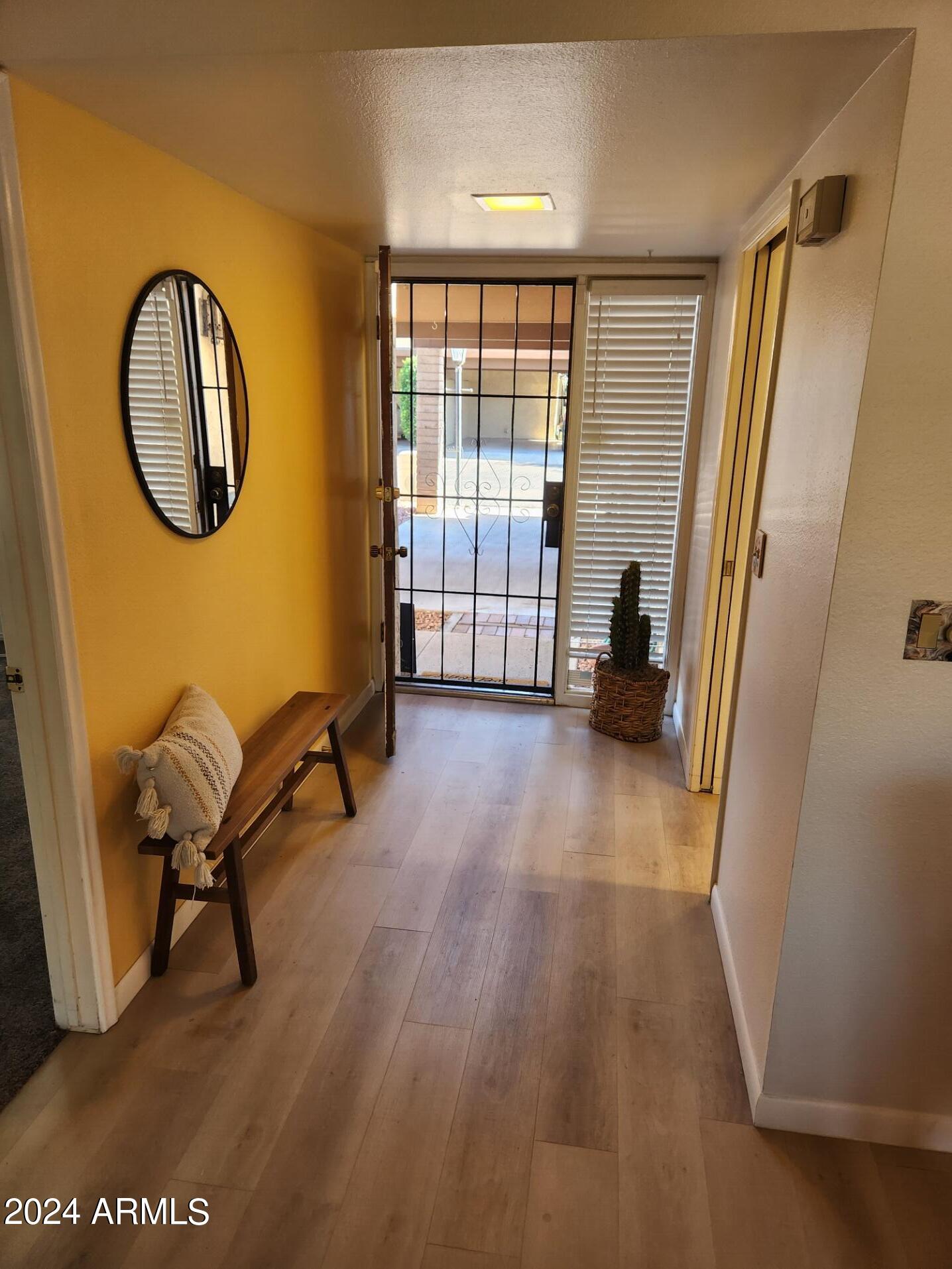 1222 E AVENIDA HERMOSA