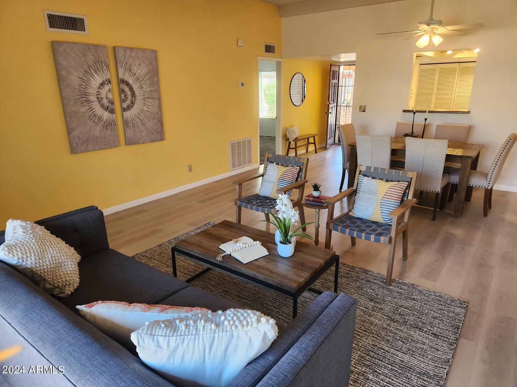 1222 E AVENIDA HERMOSA