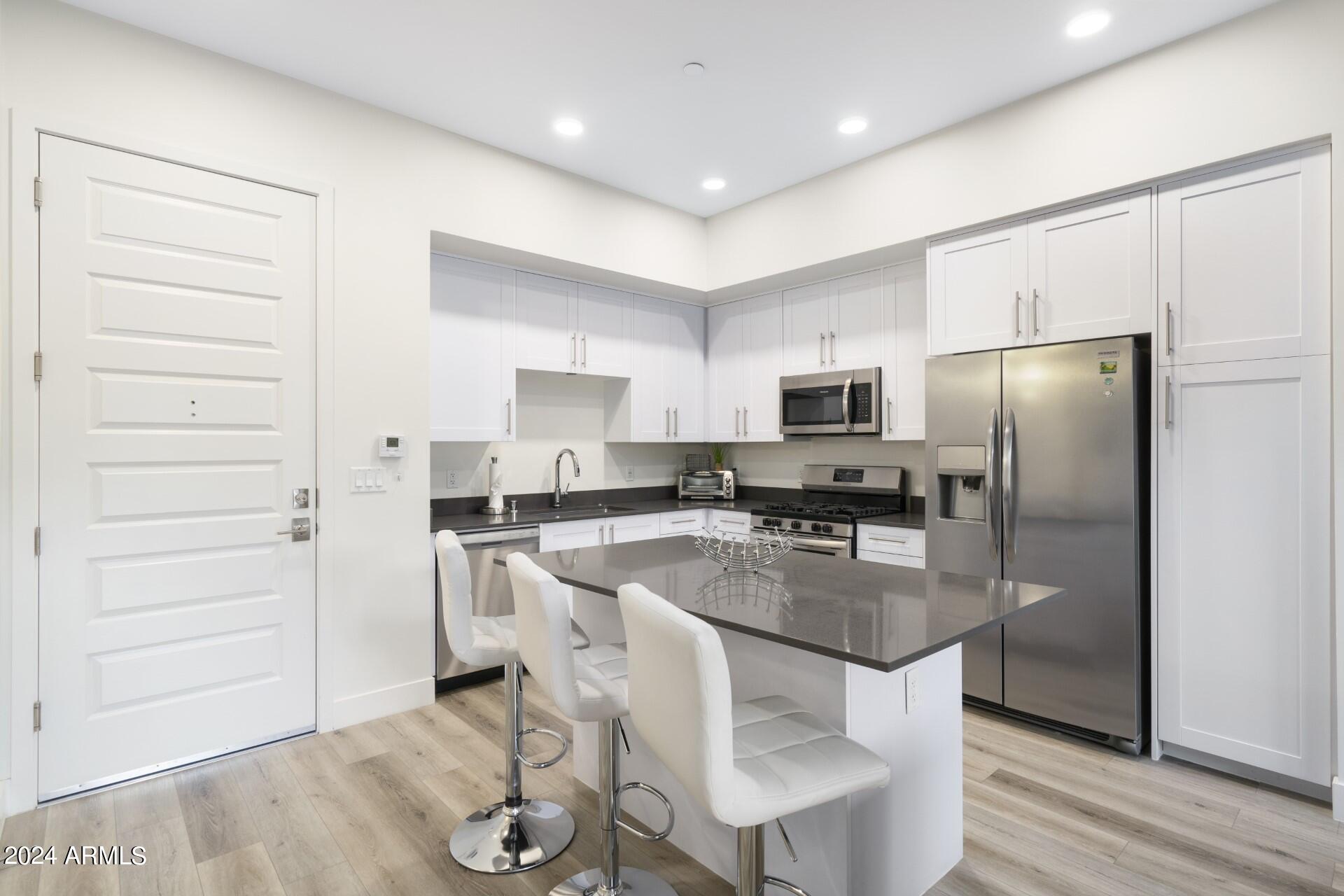 7300 E EARLL Drive # 1019