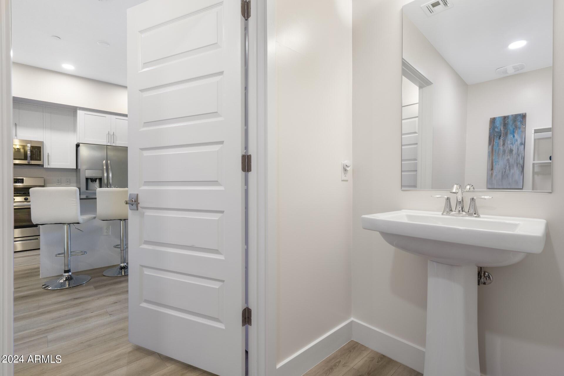 7300 E EARLL Drive # 1019