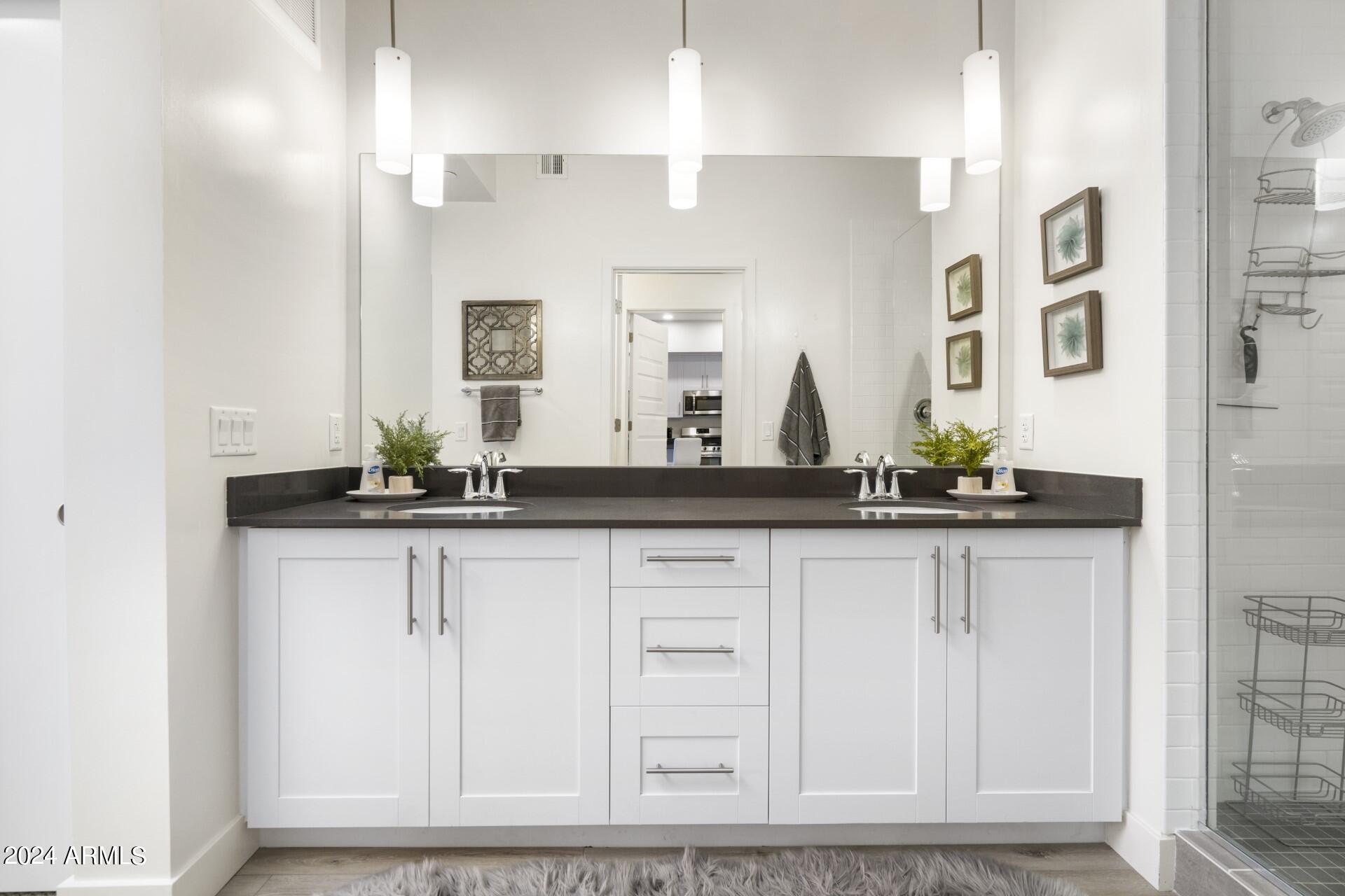 7300 E EARLL Drive # 1019