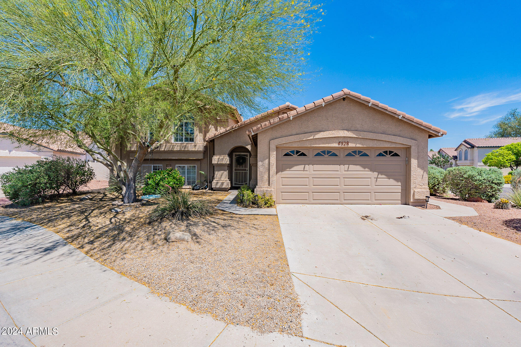 4528 E KIVA Court