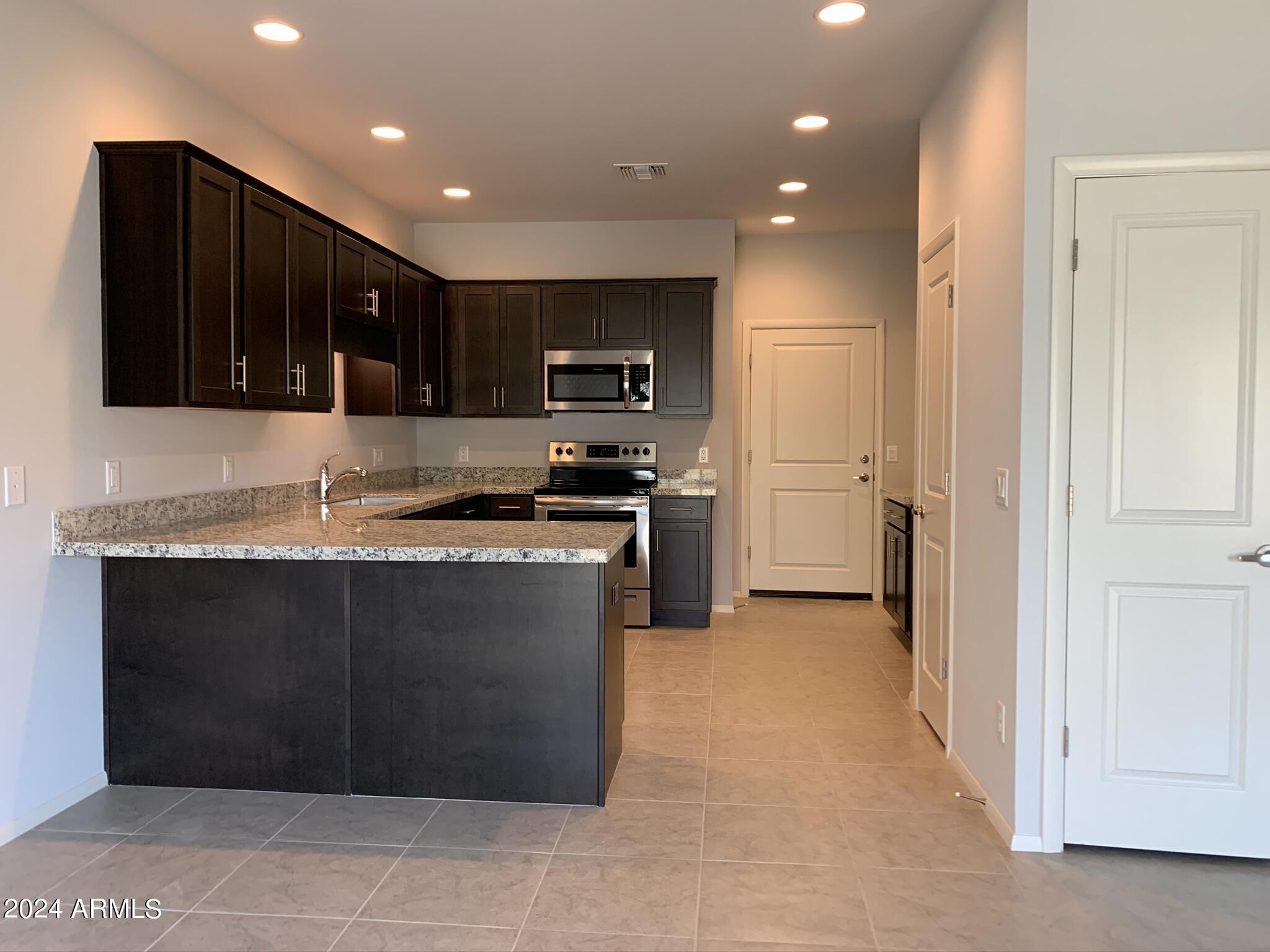 18777 N 43RD Avenue, 12