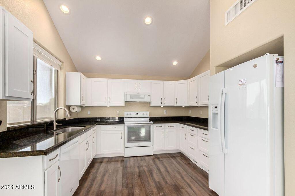 1455 N Roanoke Street