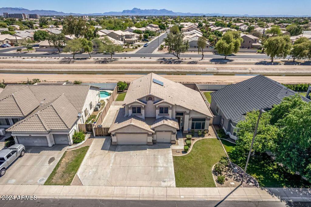 1455 N Roanoke Street