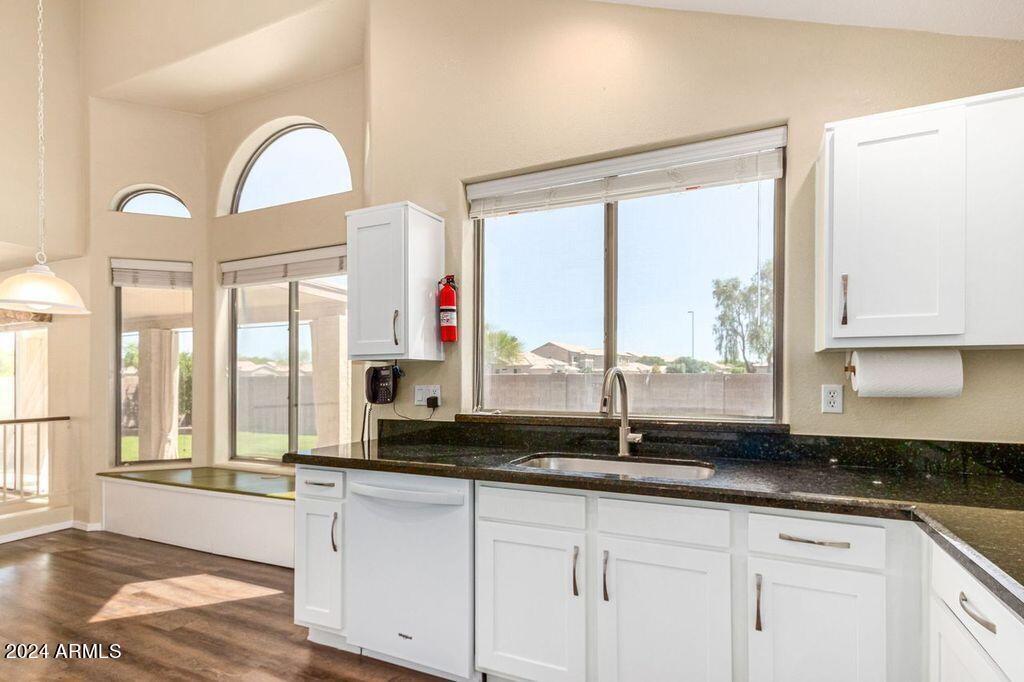 1455 N Roanoke Street