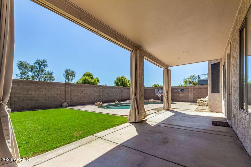 1455 N Roanoke Street