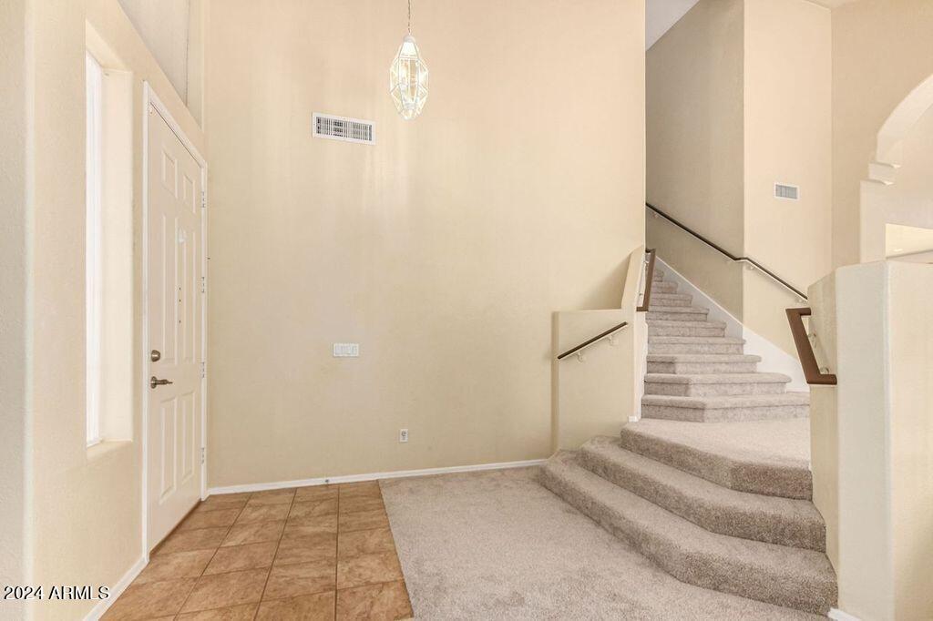 1455 N Roanoke Street