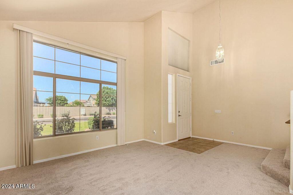 1455 N Roanoke Street