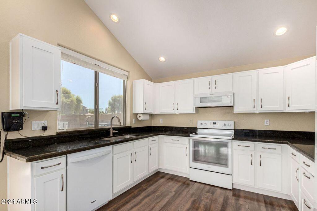 1455 N Roanoke Street