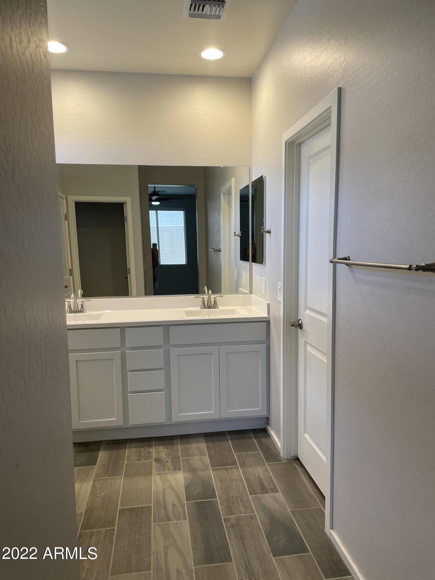 14377 W Hackamore Drive