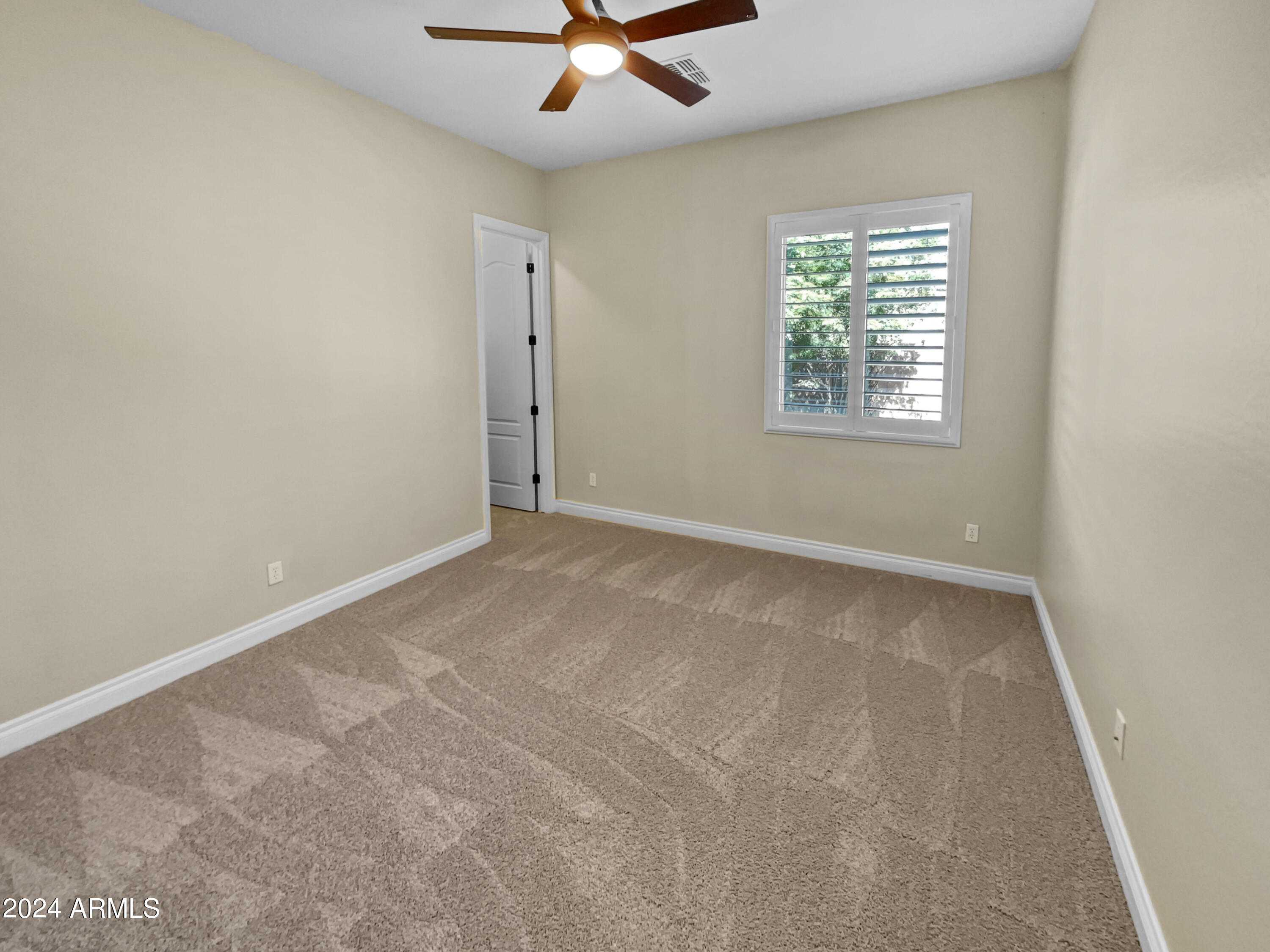 2909 E WILDHORSE Drive