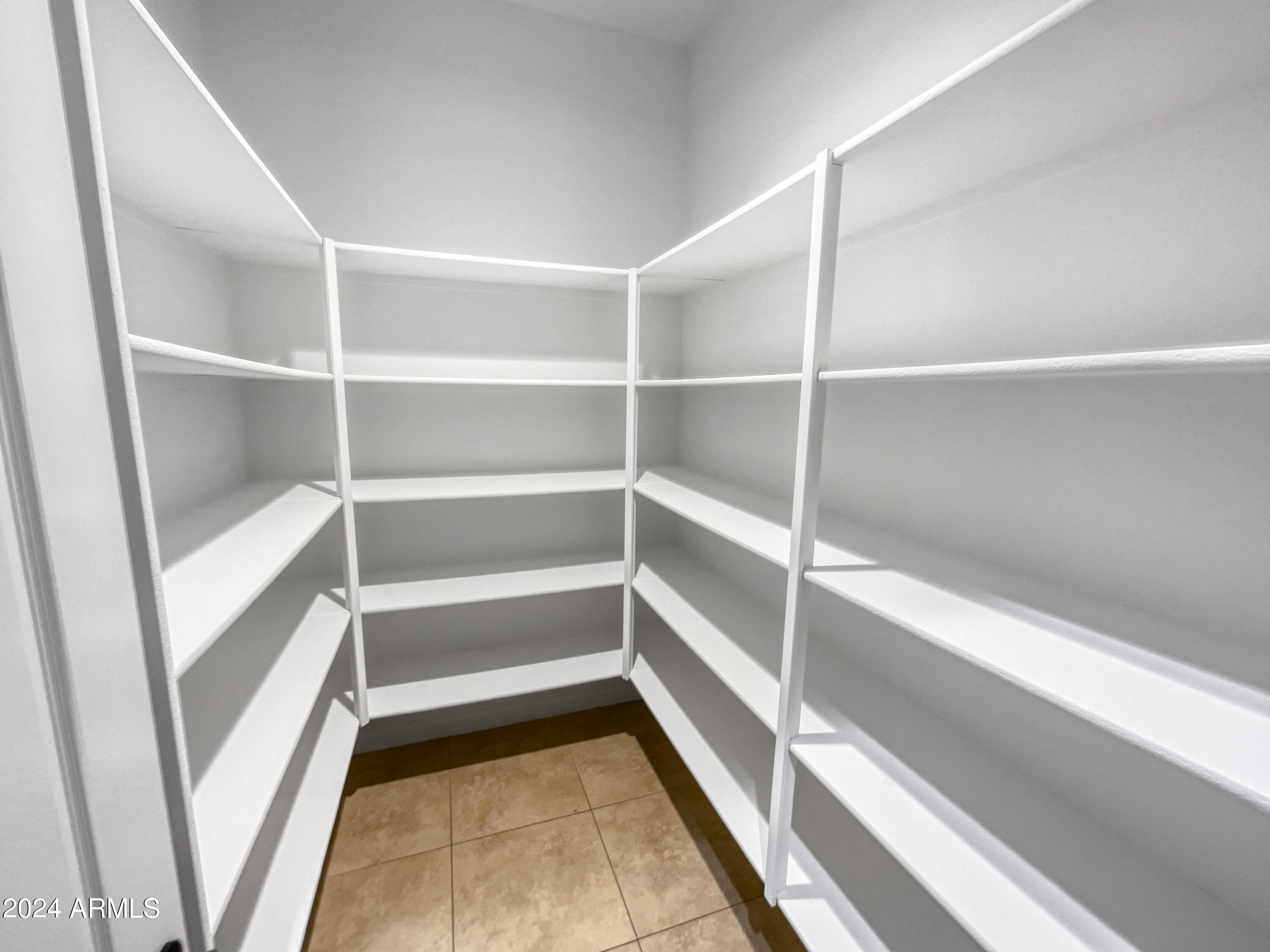 2909 E WILDHORSE Drive