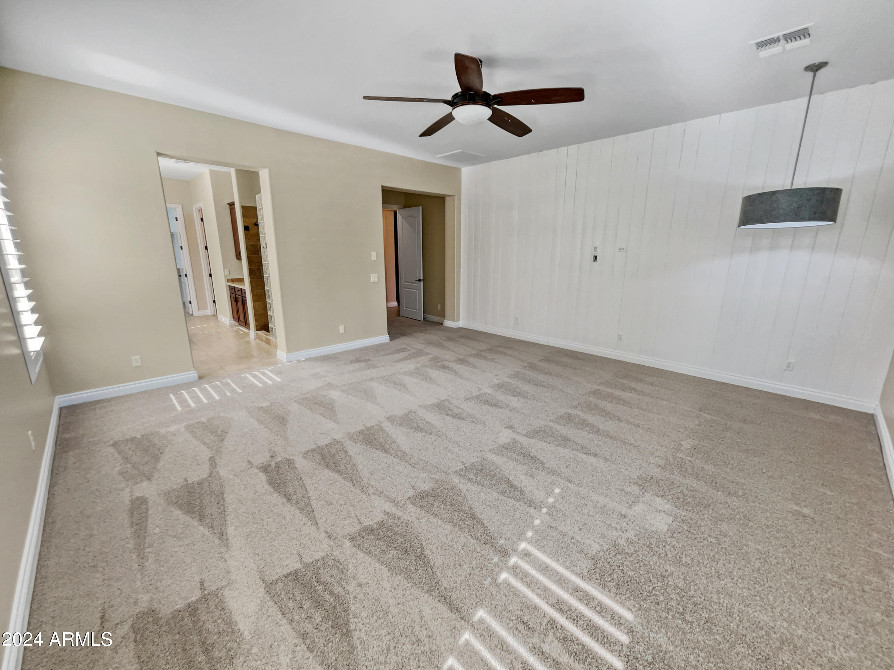 2909 E WILDHORSE Drive