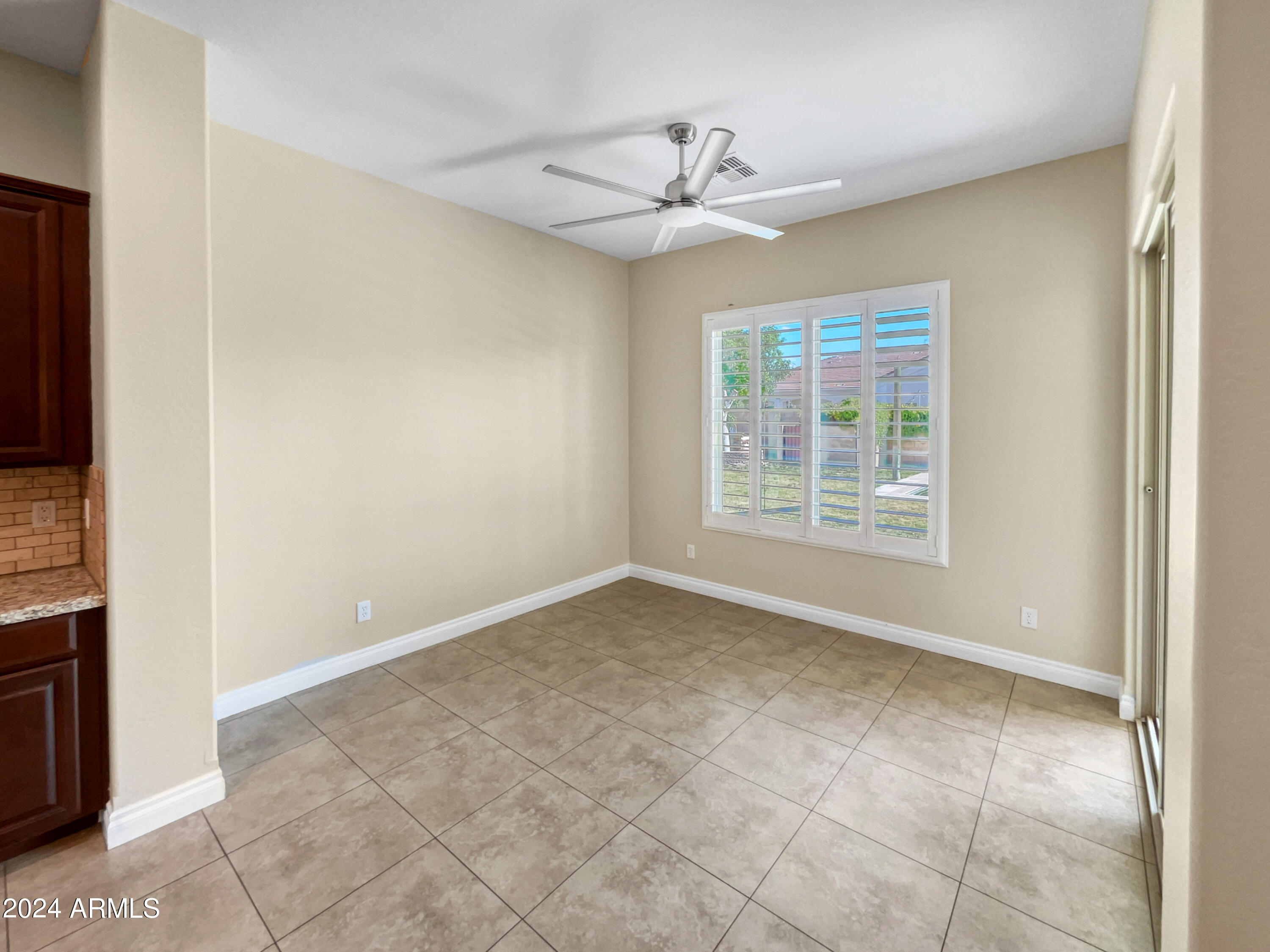 2909 E WILDHORSE Drive