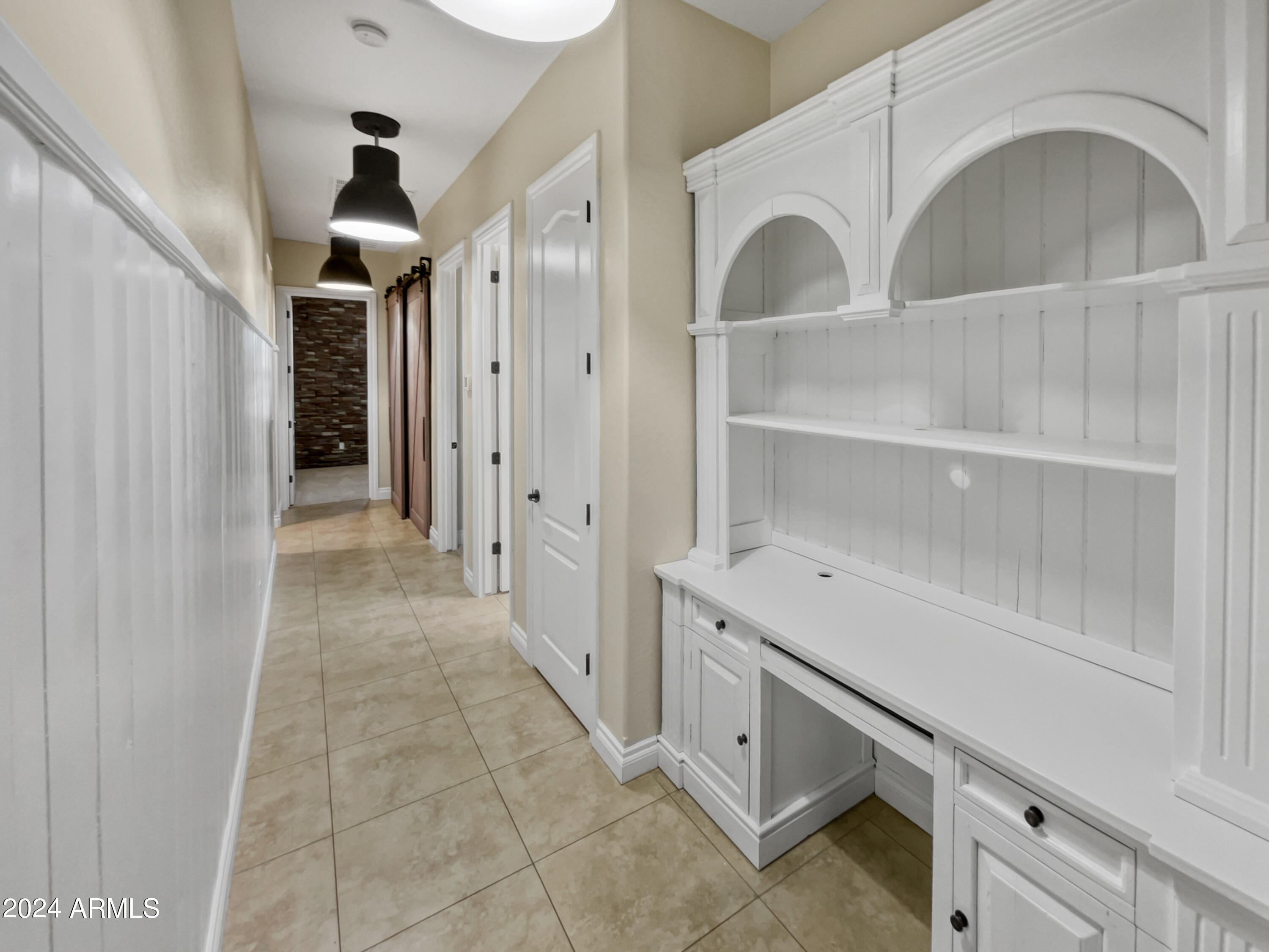 2909 E WILDHORSE Drive