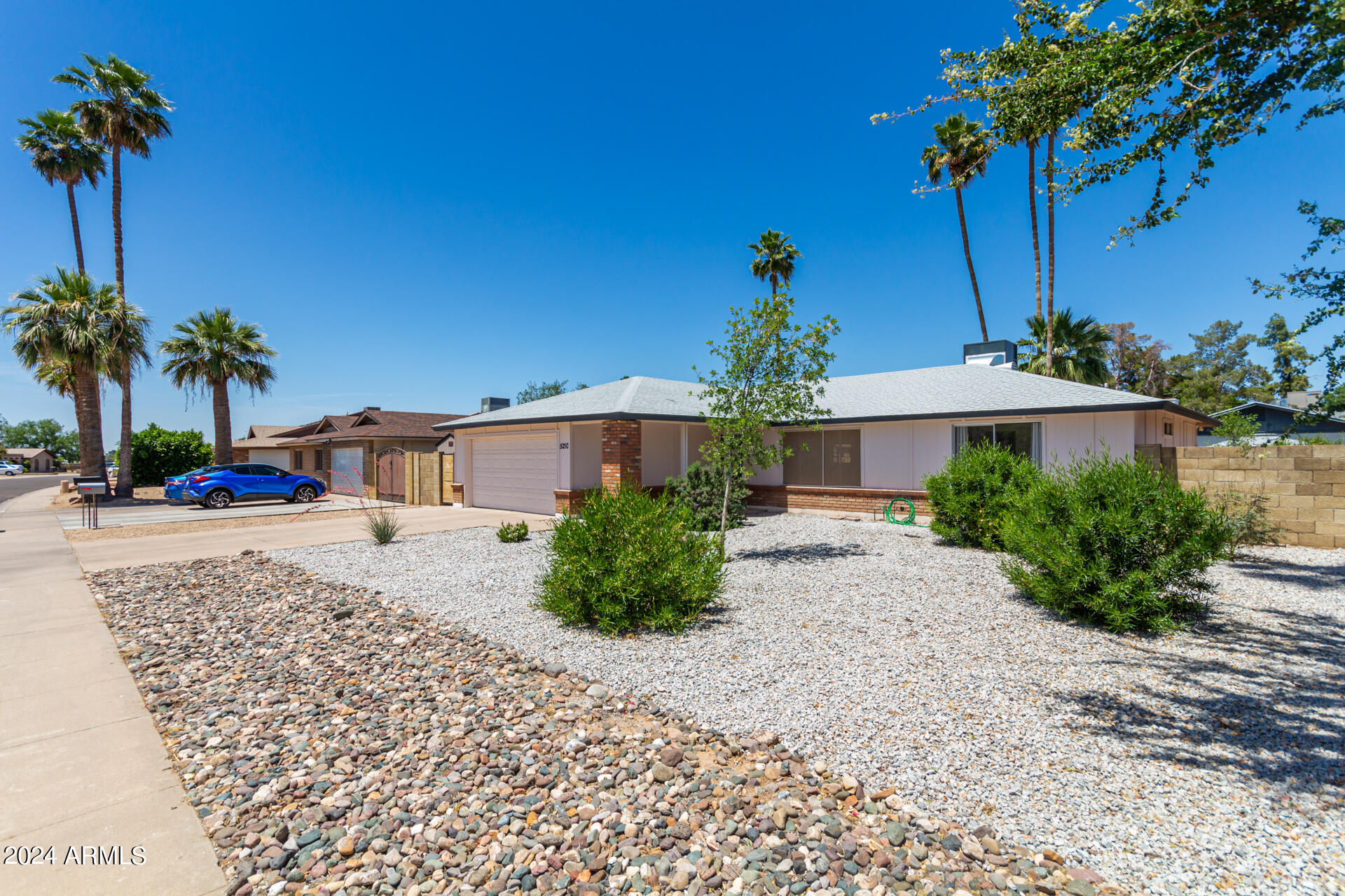 5210 W LAS PALMARITAS Drive