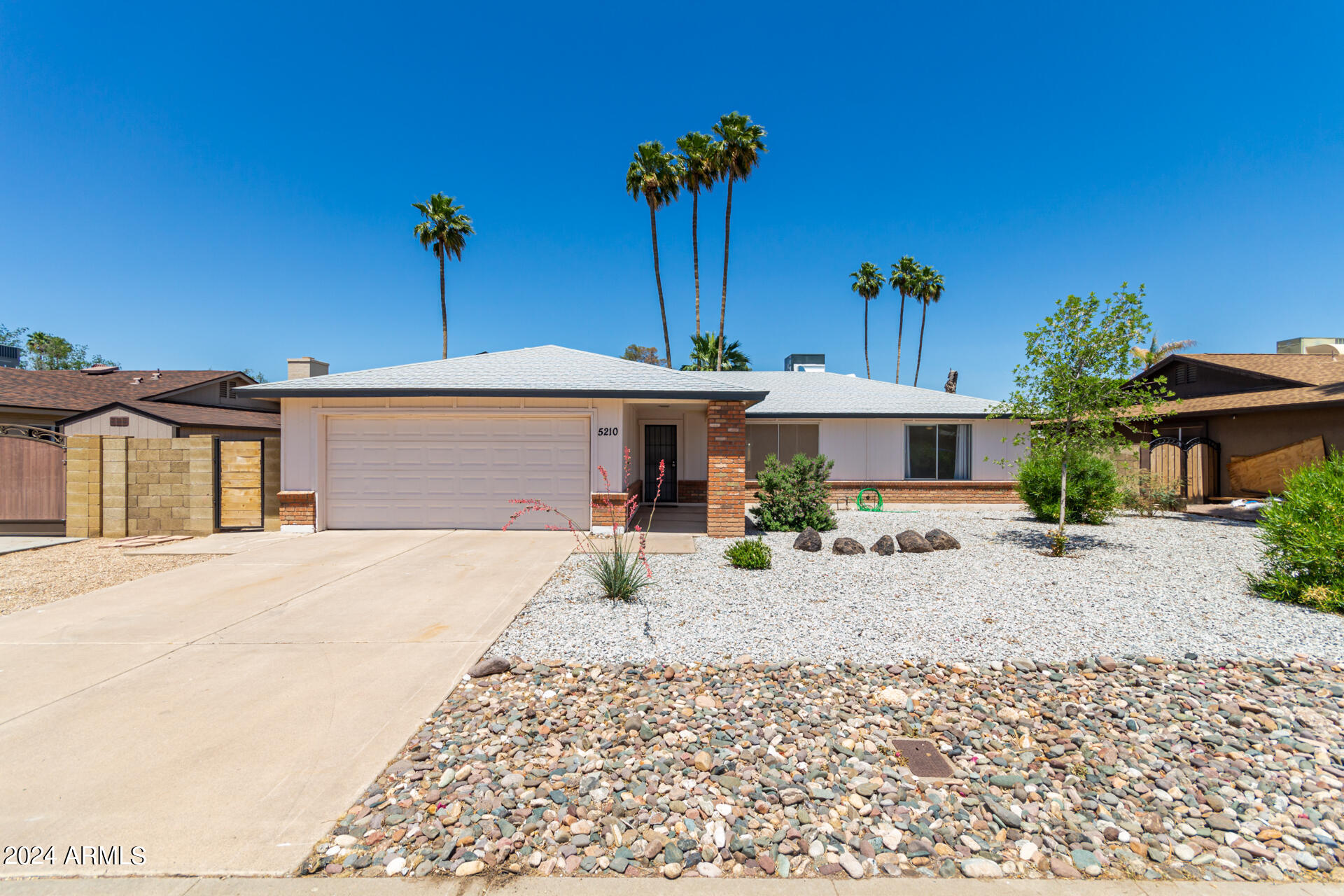 5210 W LAS PALMARITAS Drive