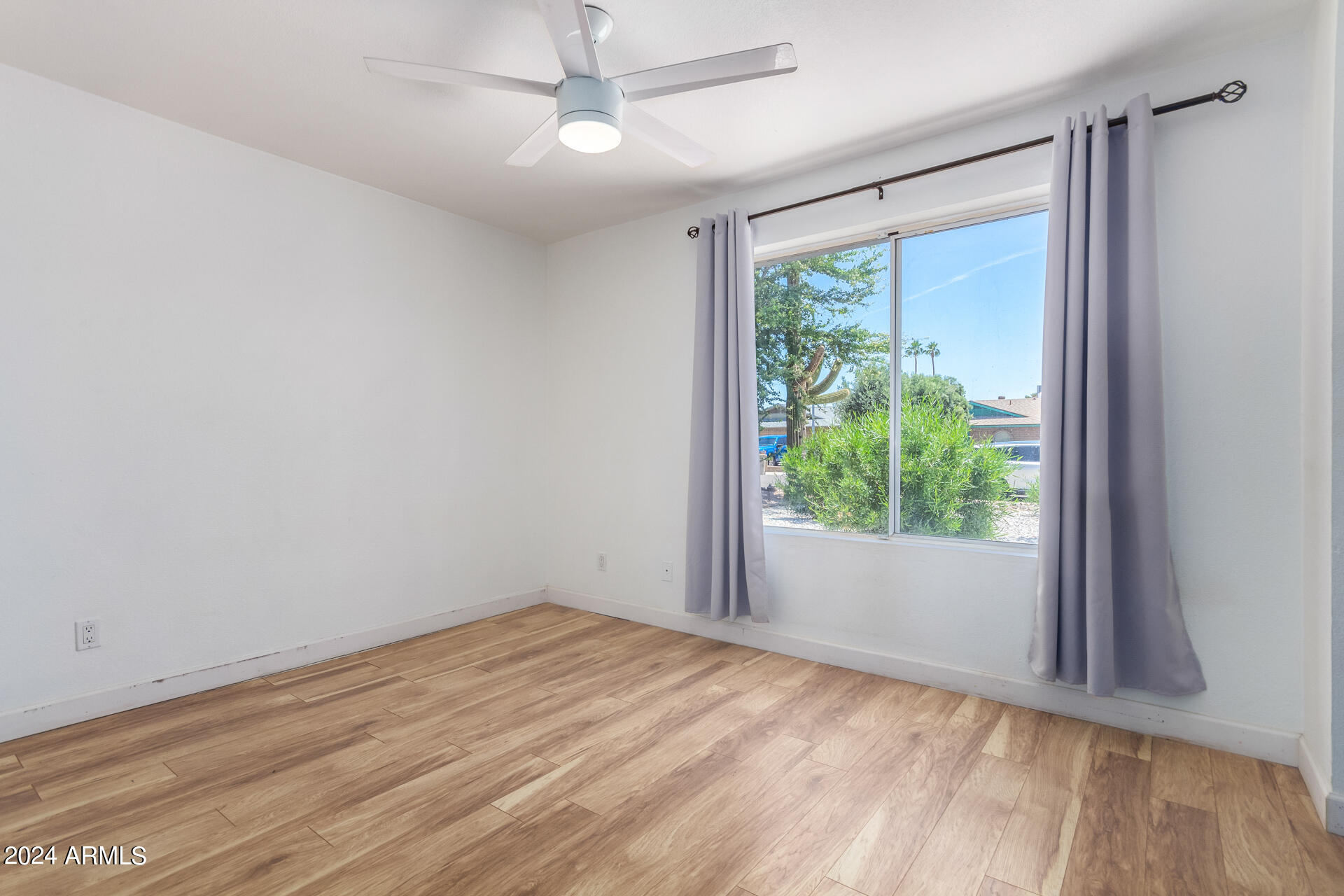 5210 W LAS PALMARITAS Drive