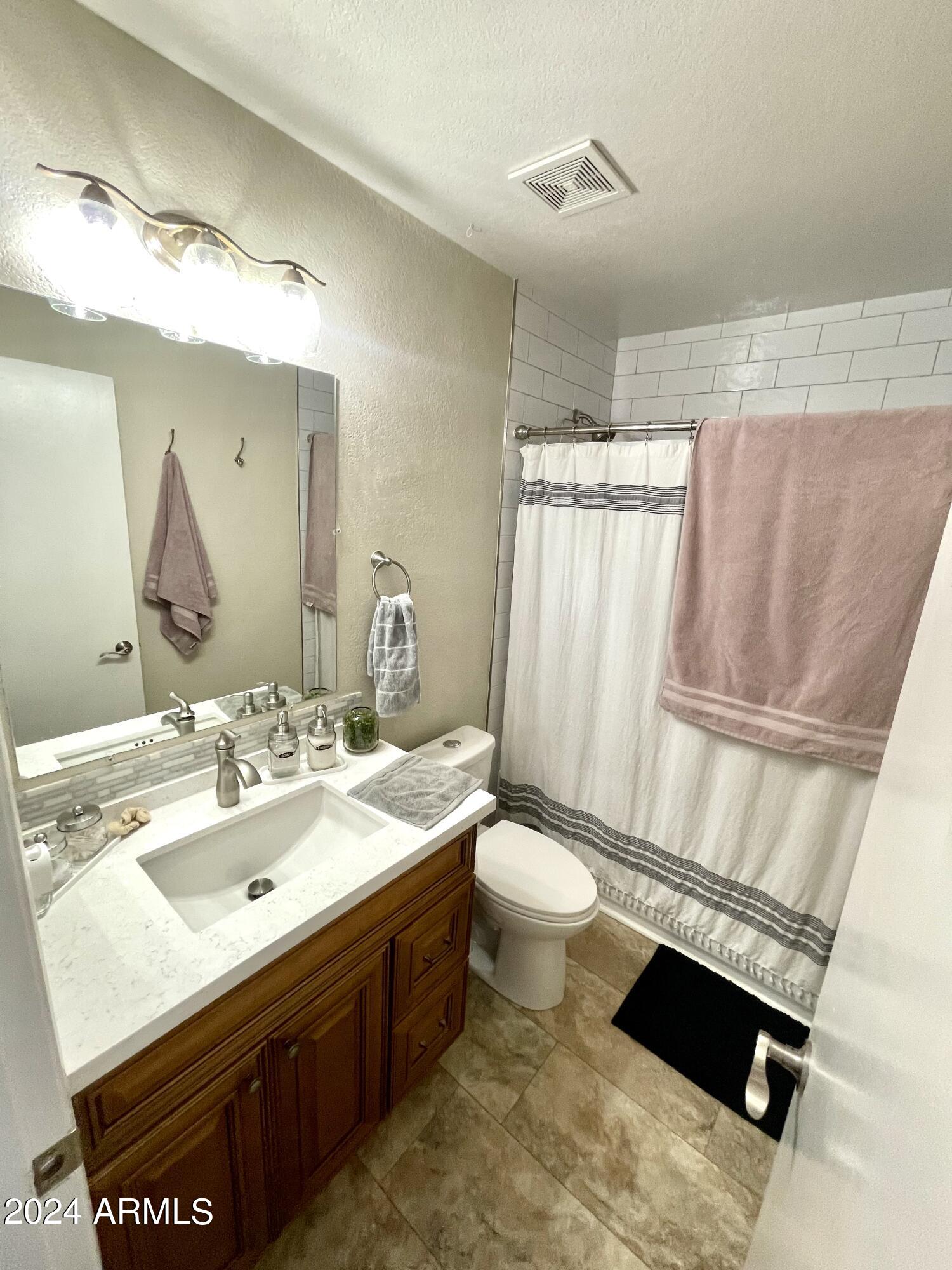 2232 W LINDNER Avenue # 15