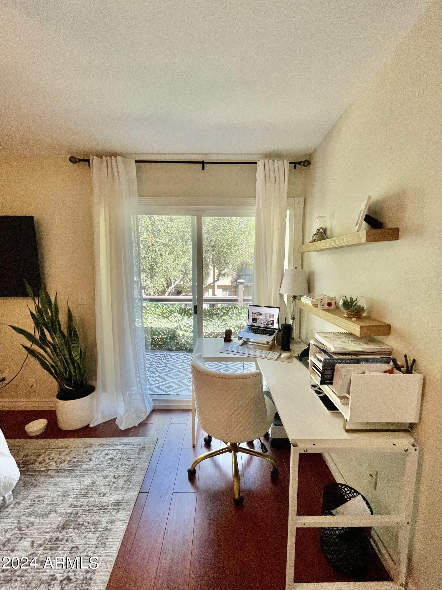 2232 W LINDNER Avenue # 15