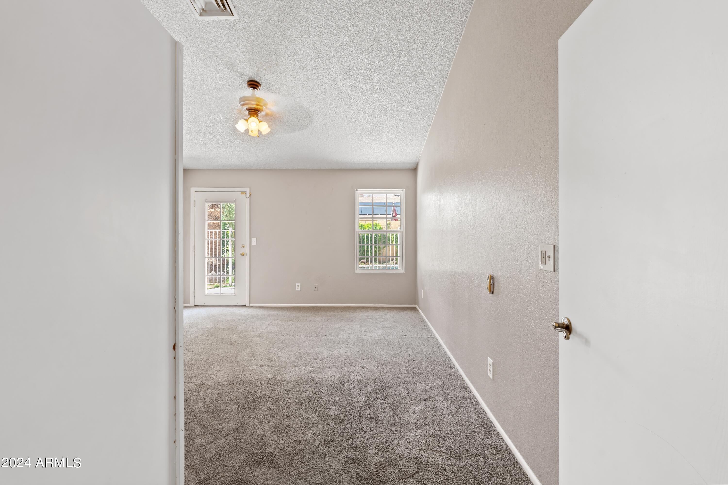 4002 E WESCOTT Drive