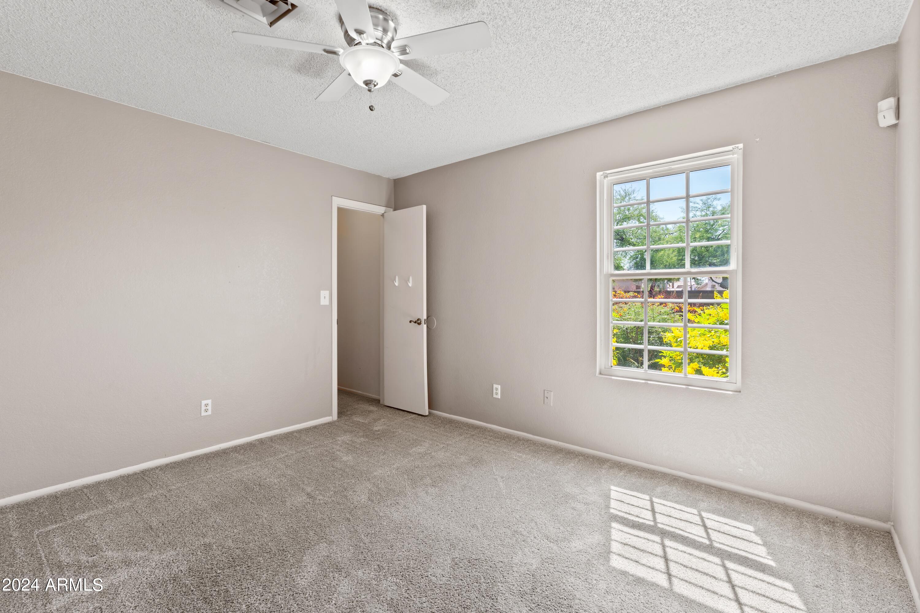 4002 E WESCOTT Drive