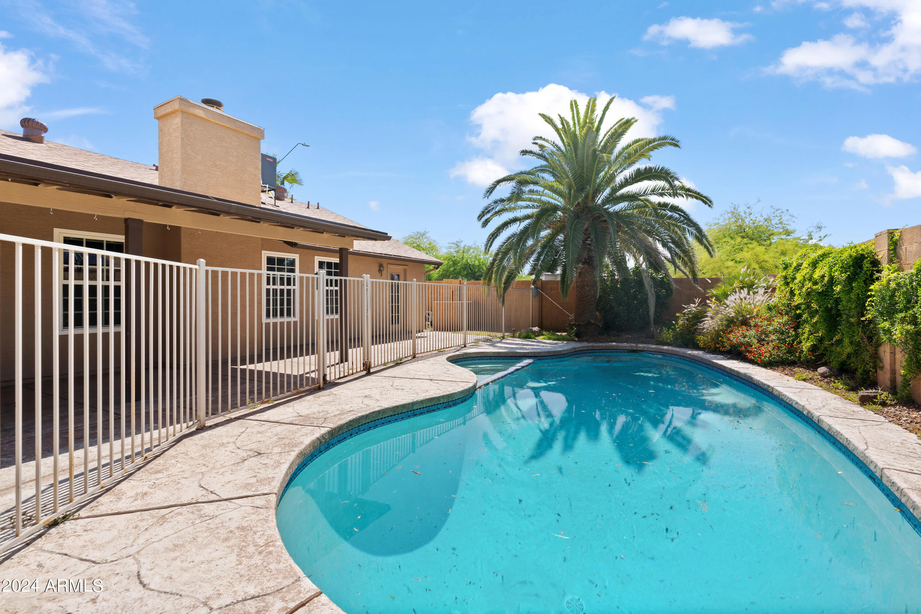 4002 E WESCOTT Drive