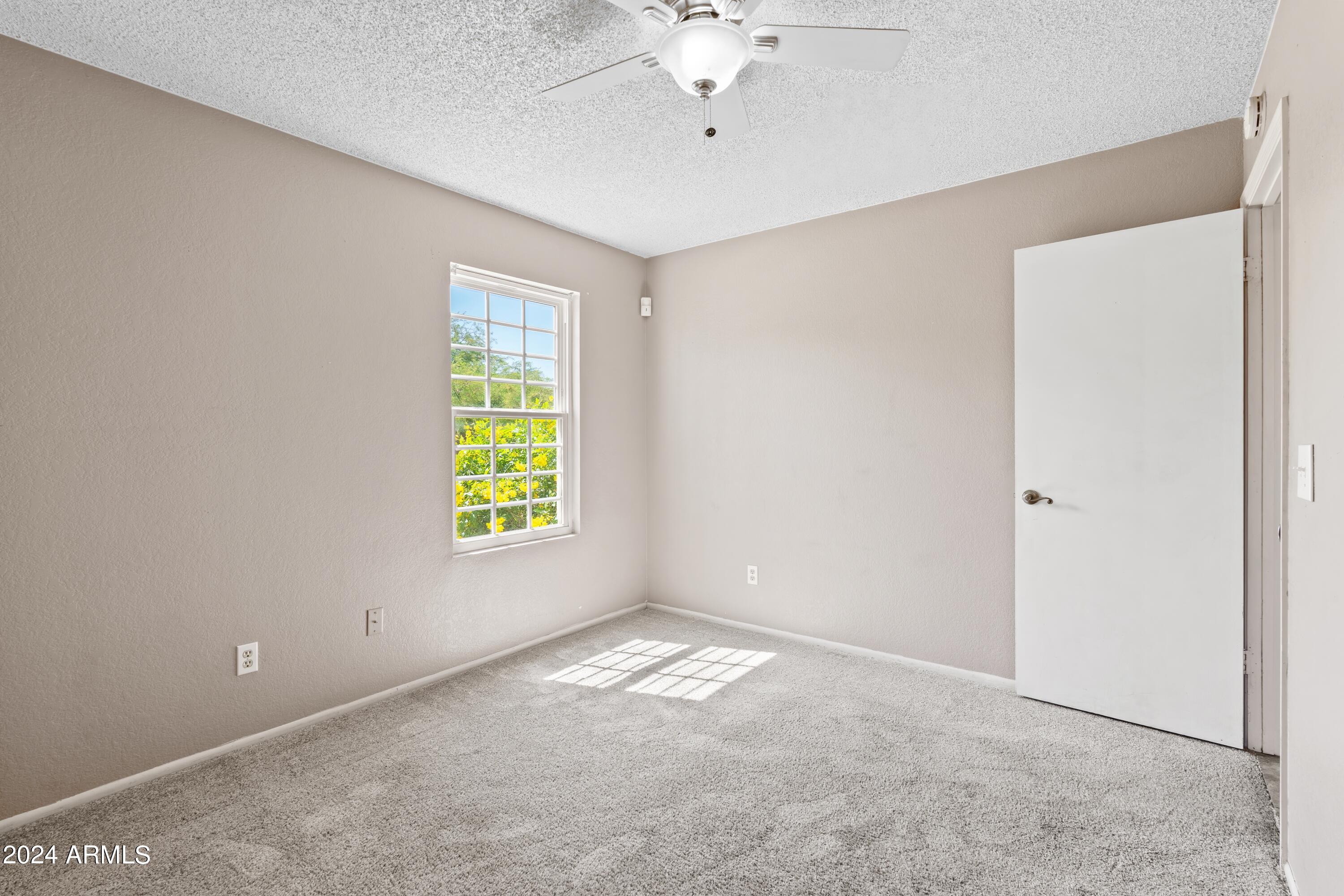 4002 E WESCOTT Drive