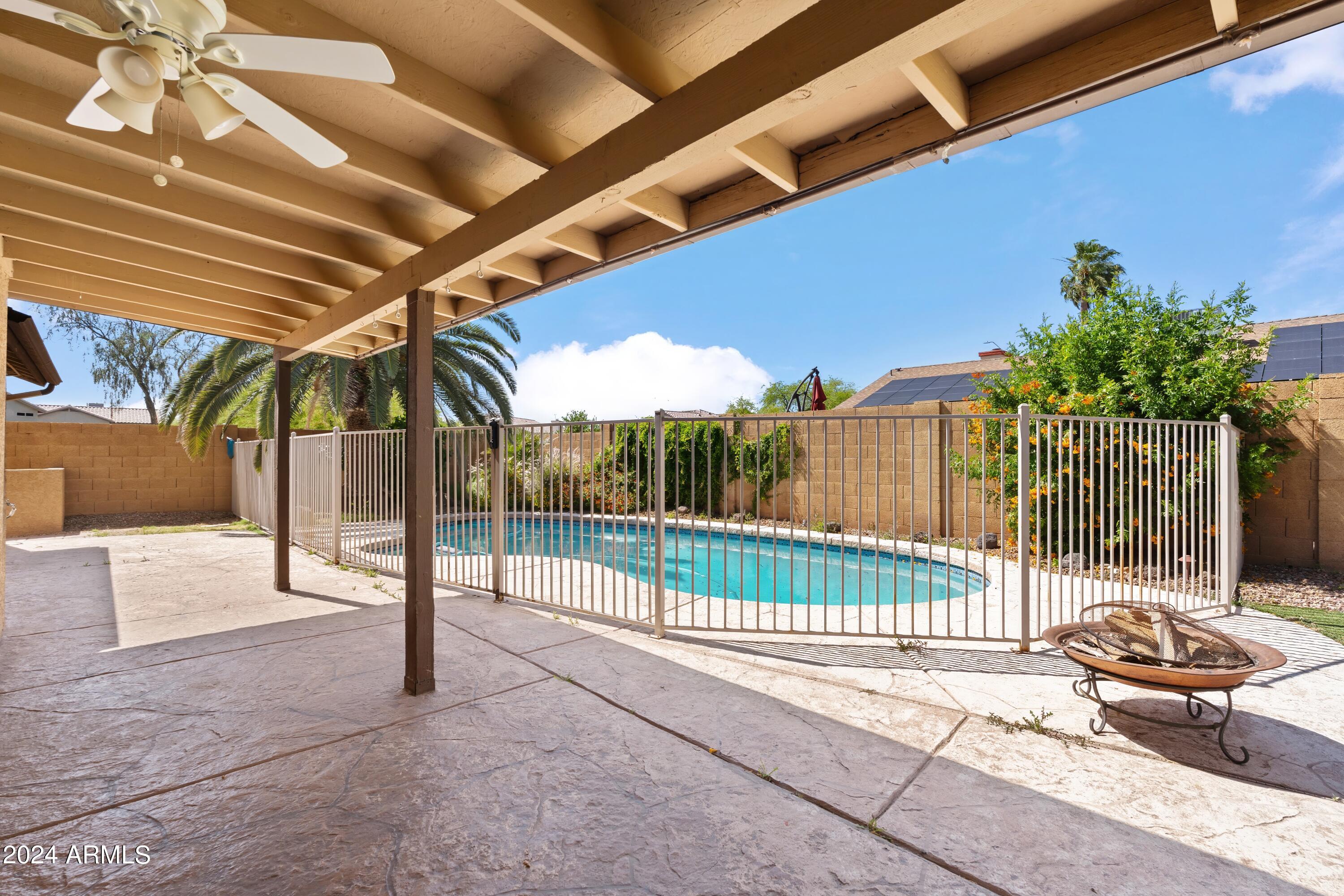 4002 E WESCOTT Drive