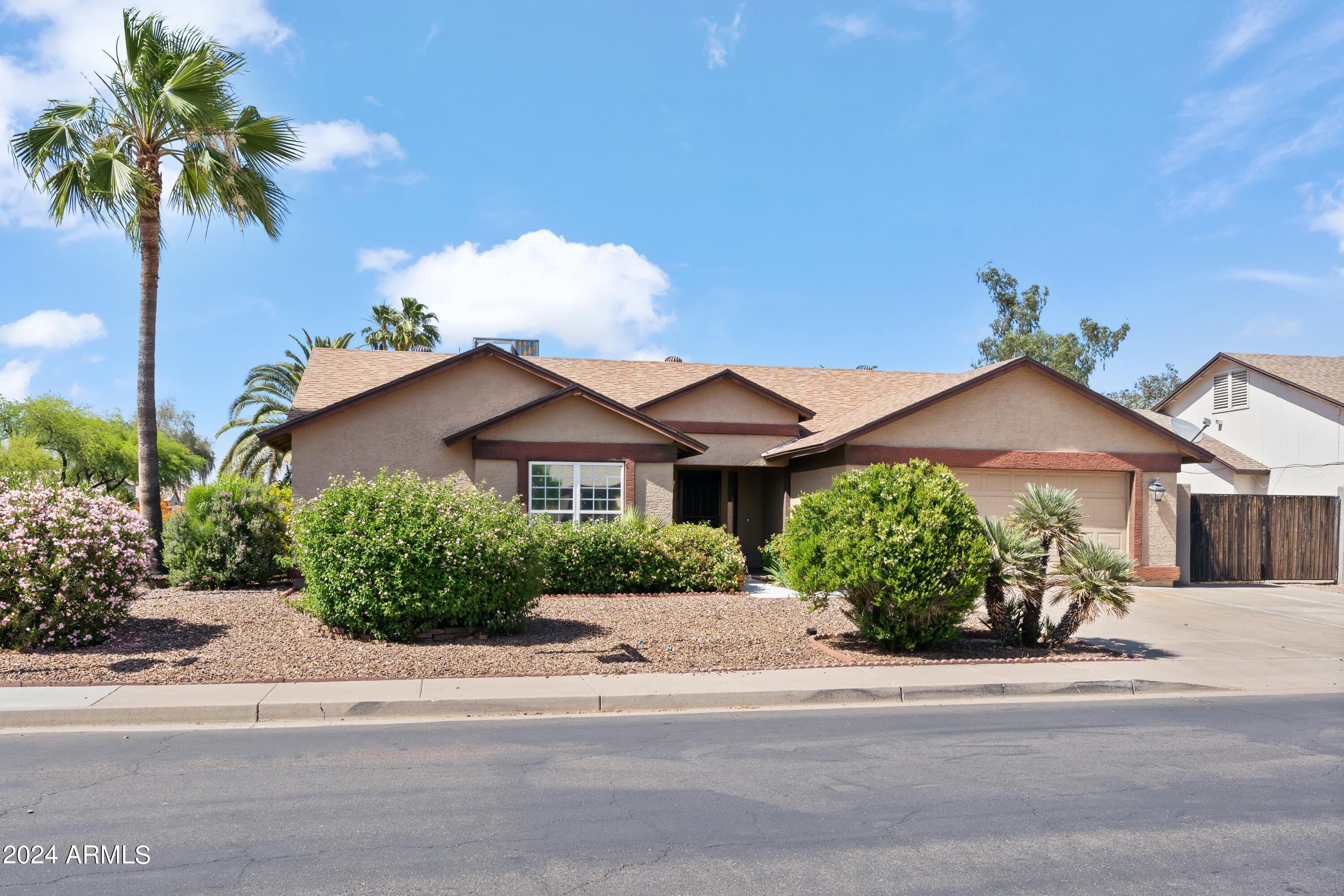 4002 E WESCOTT Drive