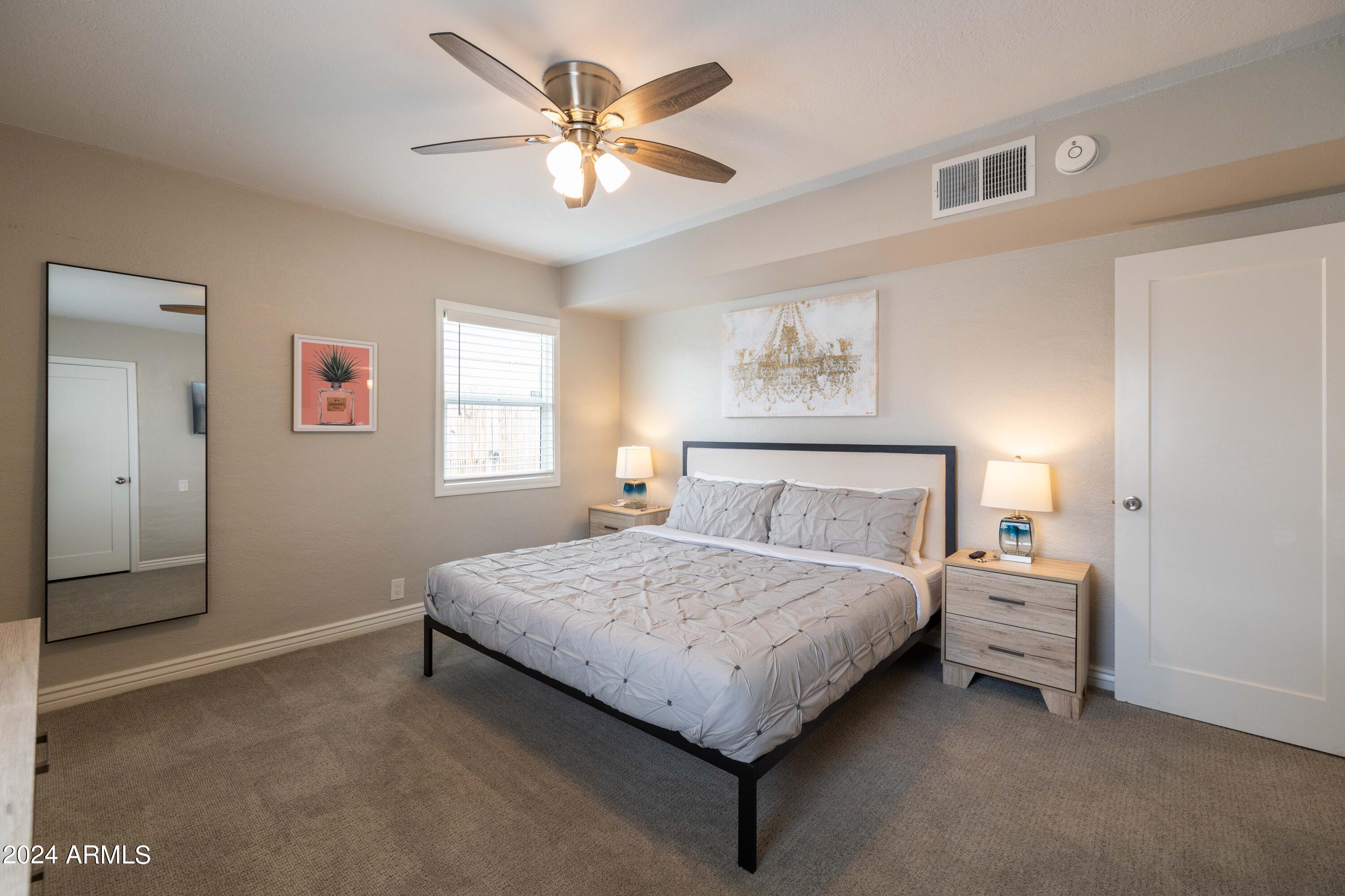 1908 E GLENROSA Avenue