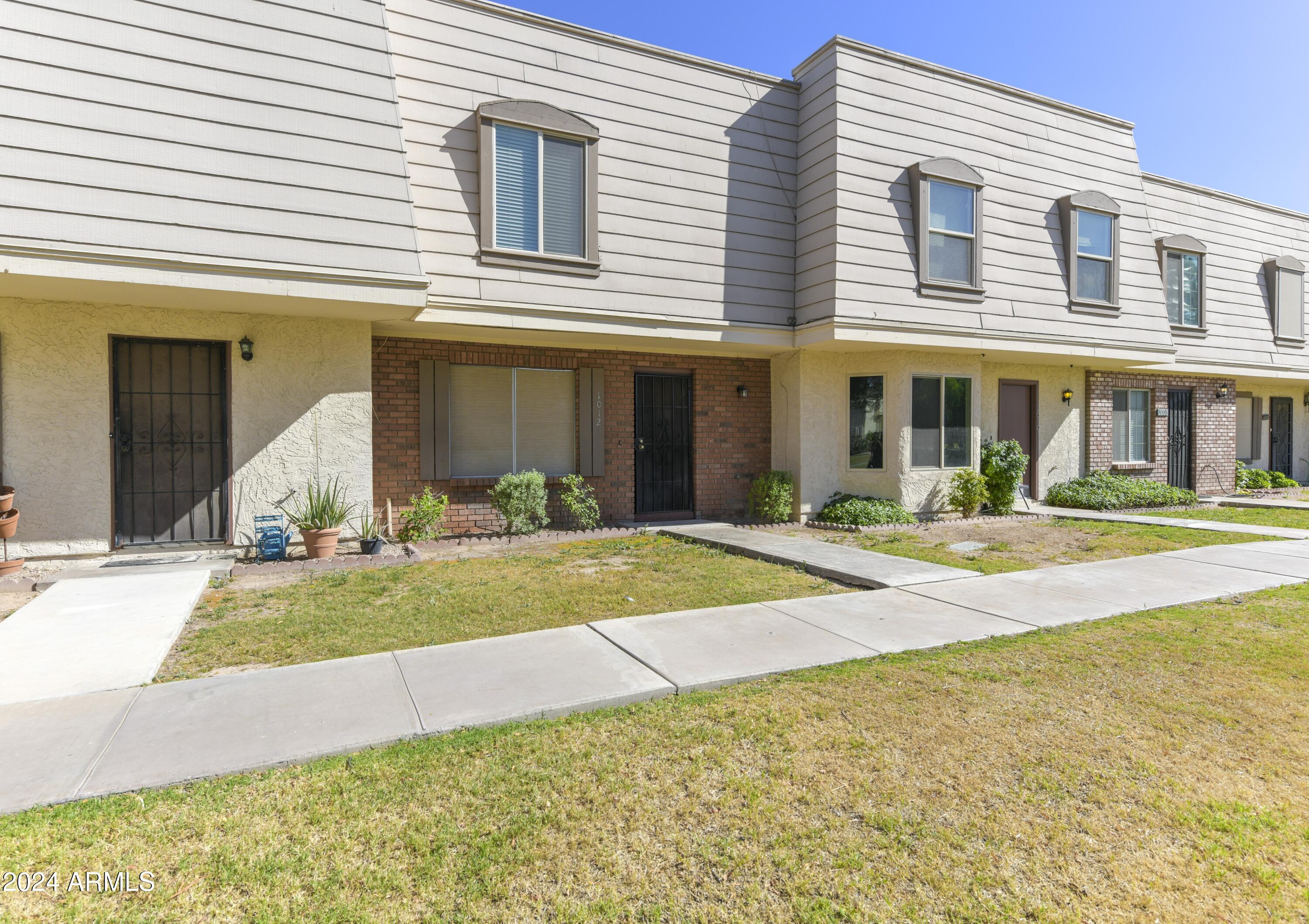 1012 E BENDIX Drive