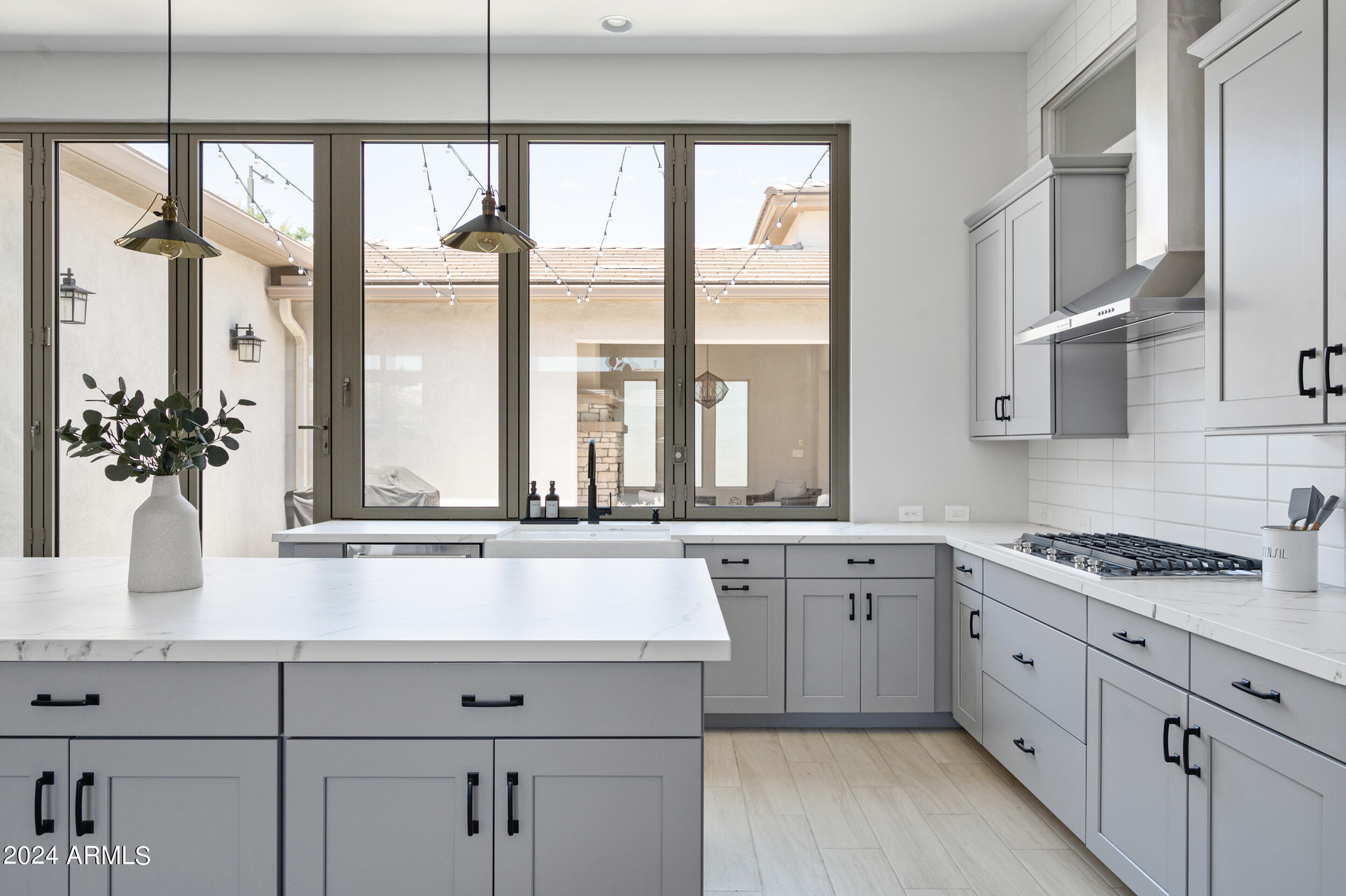 3691 E AQUARIUS Place