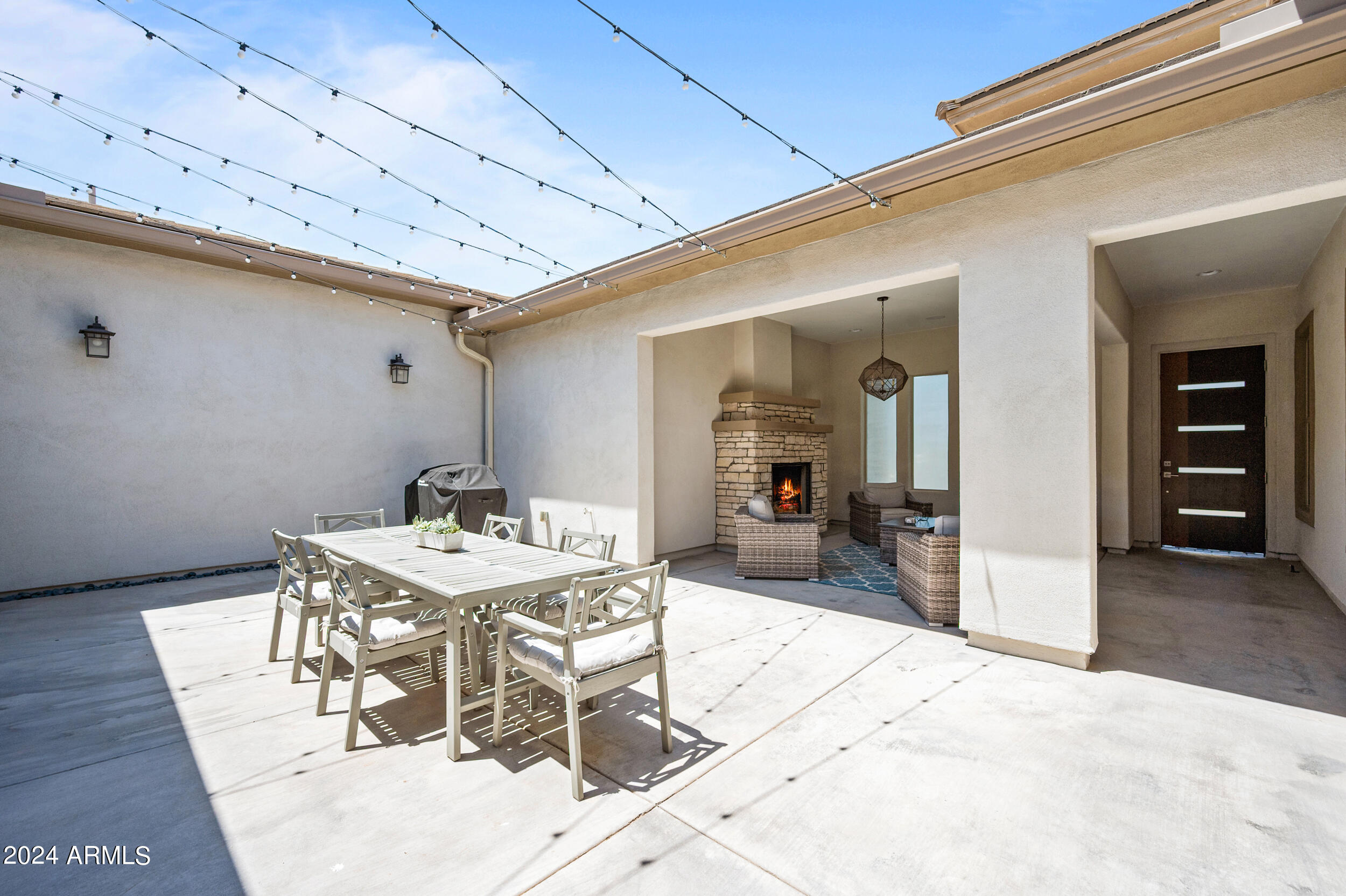 3691 E AQUARIUS Place