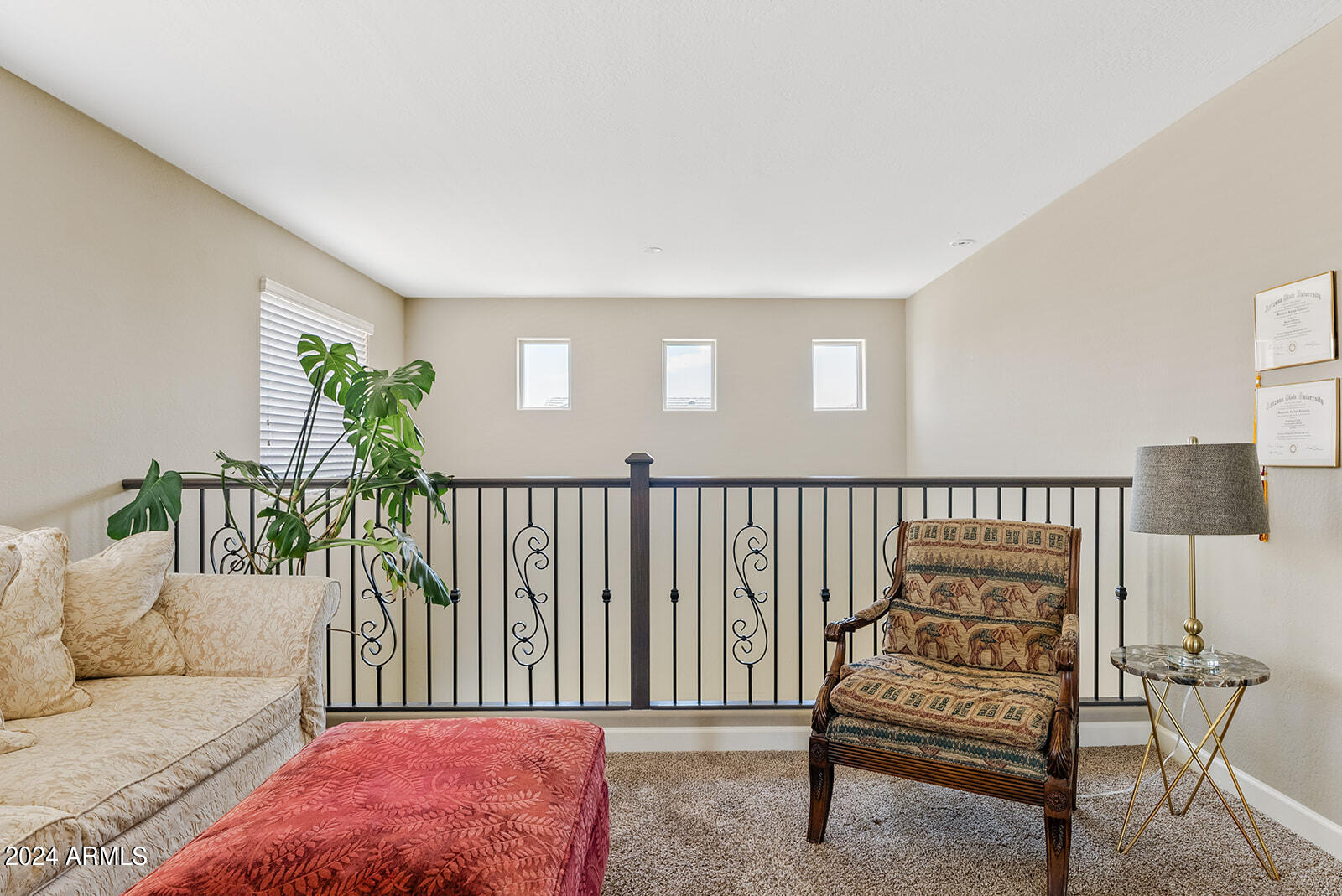 1024 W INDIGO Street