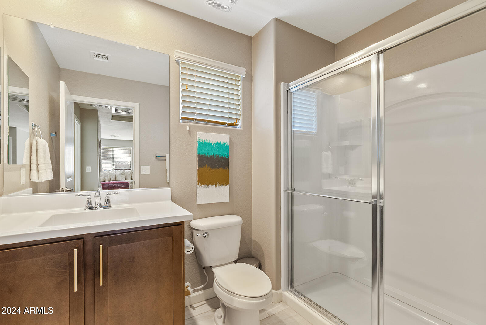 1024 W INDIGO Street