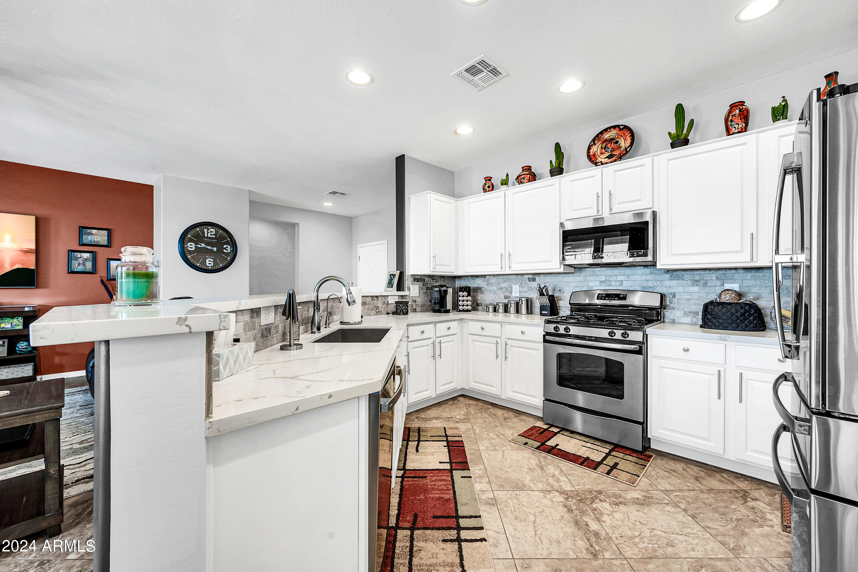 765 E PASTURE CANYON Drive