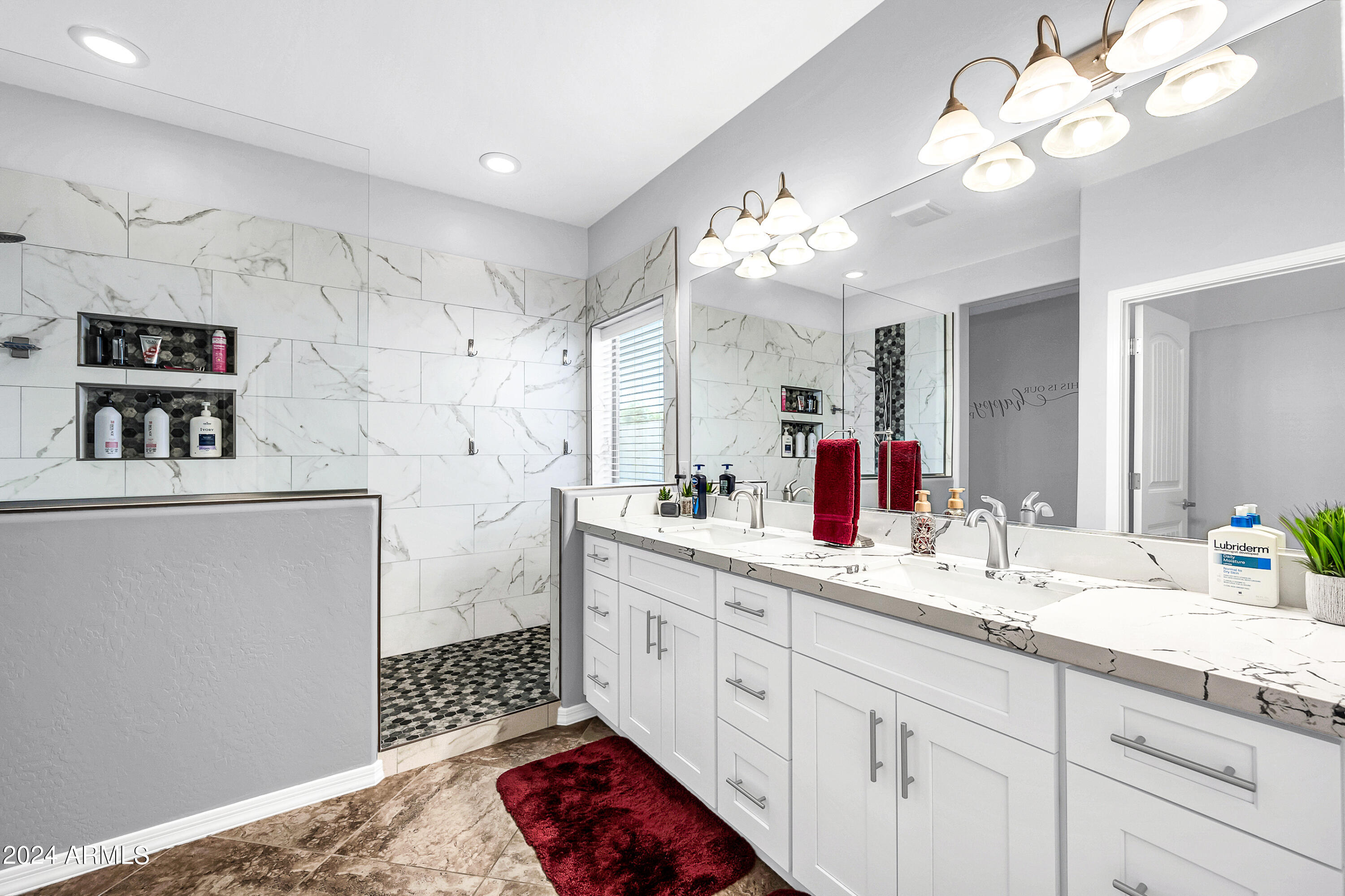 765 E PASTURE CANYON Drive