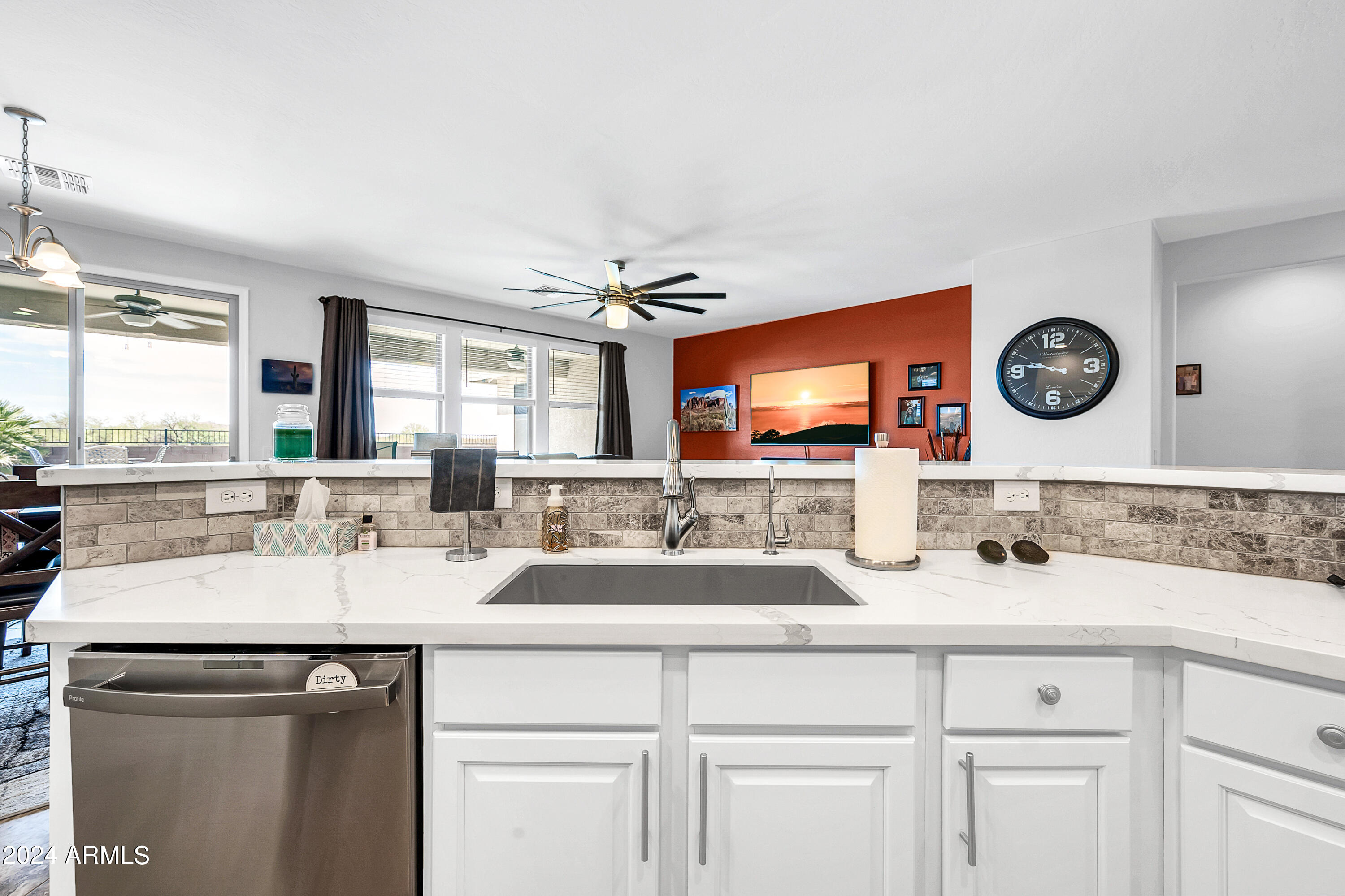 765 E PASTURE CANYON Drive