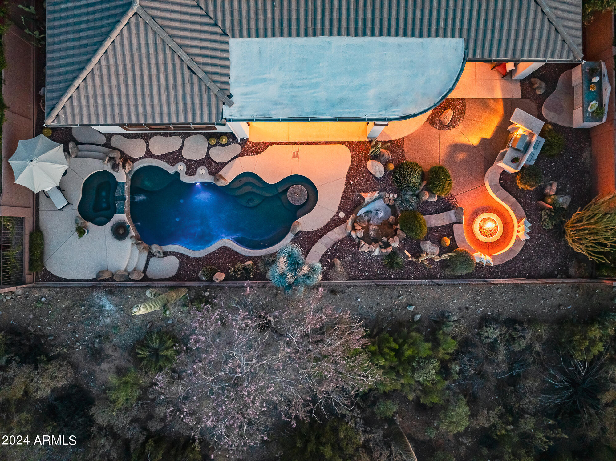 2254 W HAZELHURST Drive